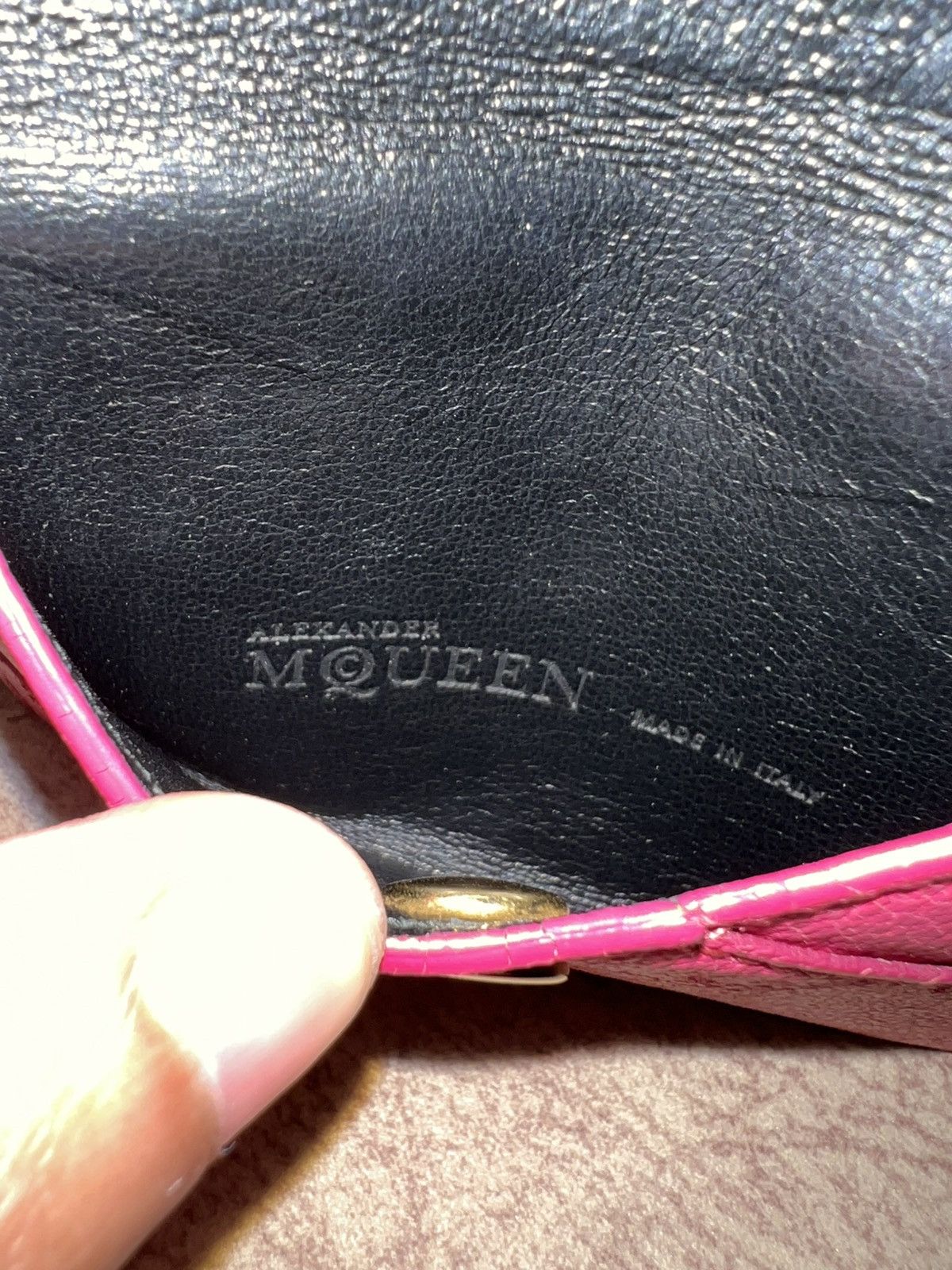 Alexander McQueen McQueen Skull Studded Magenta Leather Envelope Card Holder Size ONE SIZE - 8 Thumbnail