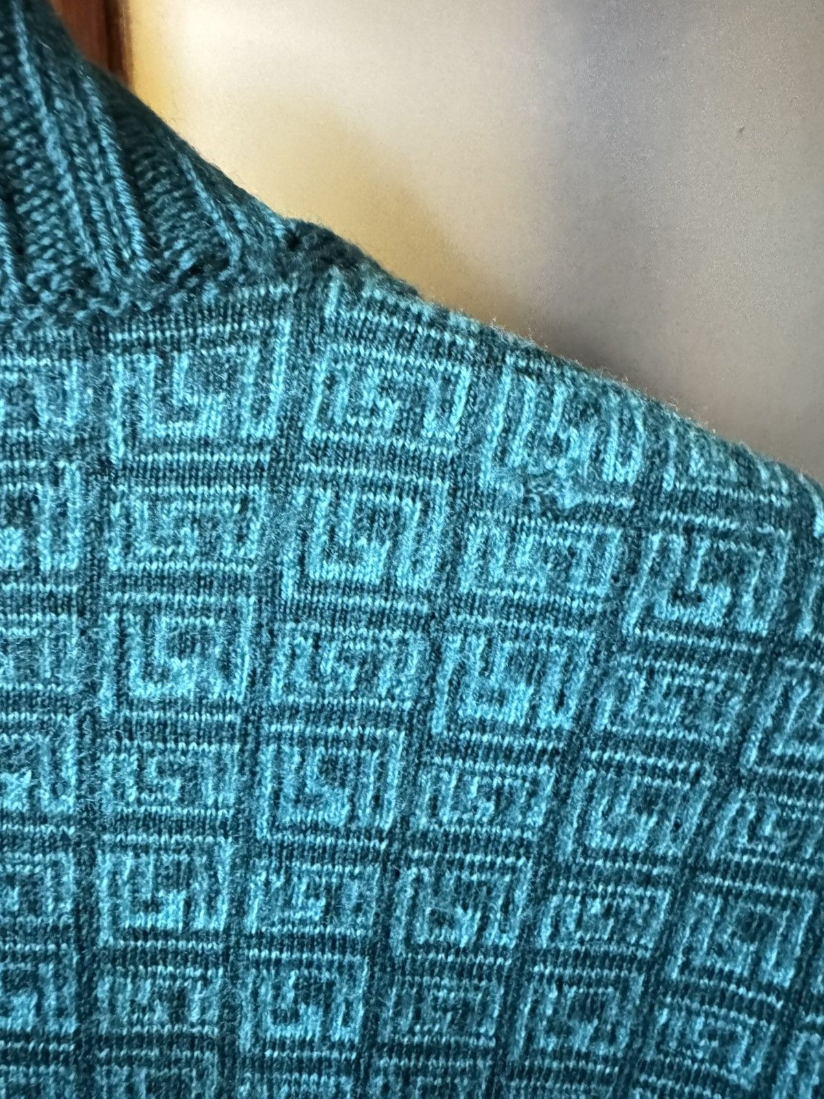 Versace Versace Classic V2- vintage sweater Size M / US 6-8 / IT 42-44 - 4 Thumbnail