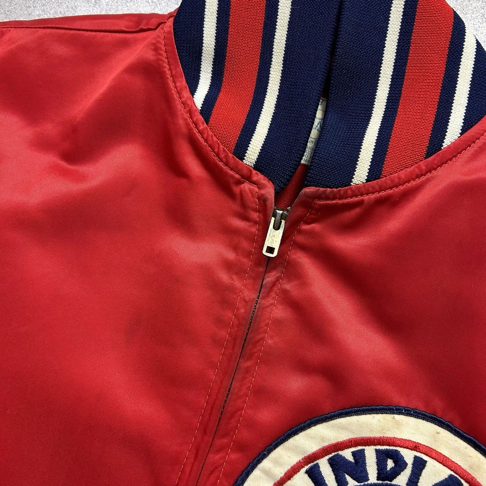 MLB × Vintage RARE CLEVELAND INDIANS SCOTT AND COMPANY SATIN JACKET RED Size US M / EU 48-50 / 2 - 7 Thumbnail