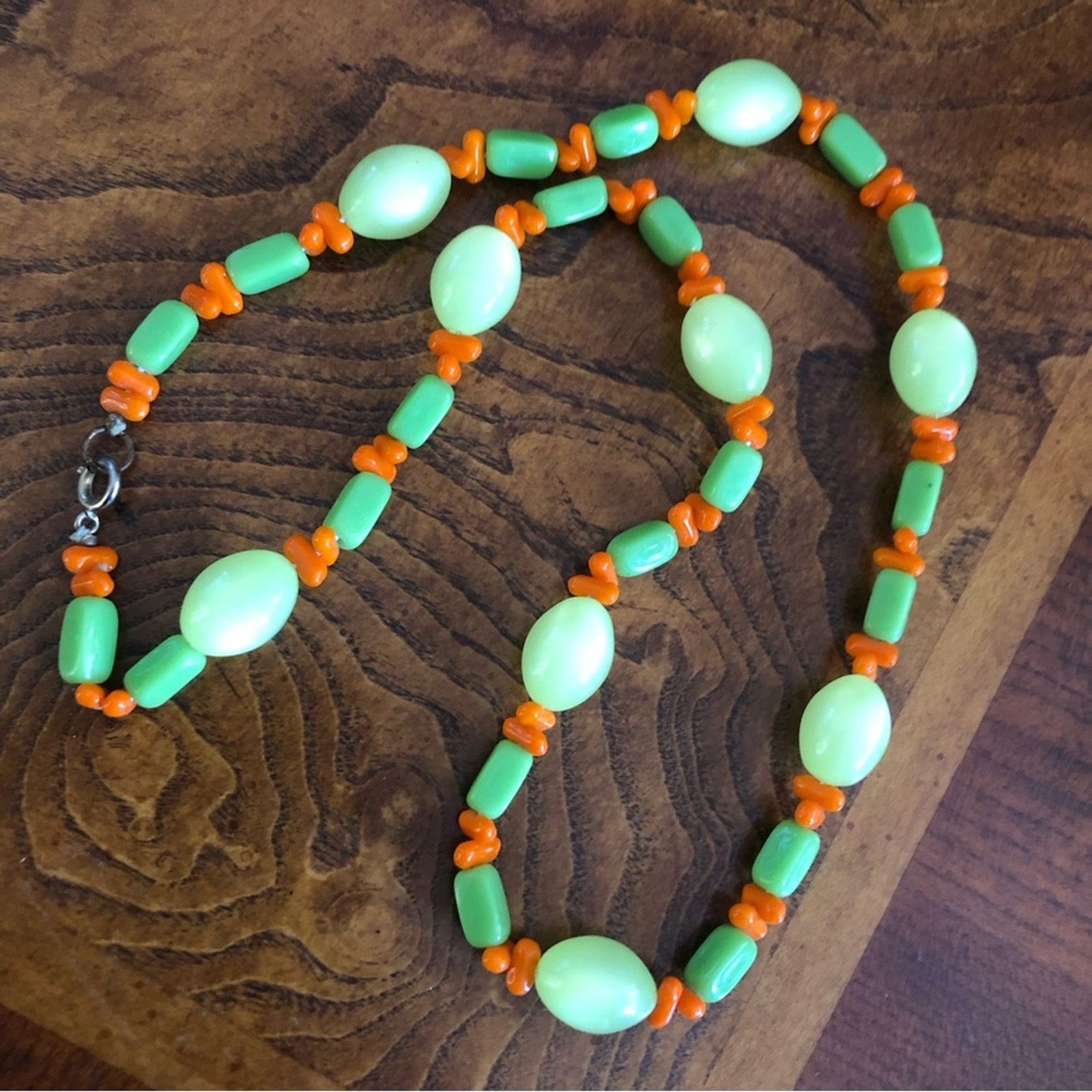 Vintage Vintage 60s-70s bright acrylic bead necklace Size ONE SIZE - 9 Thumbnail