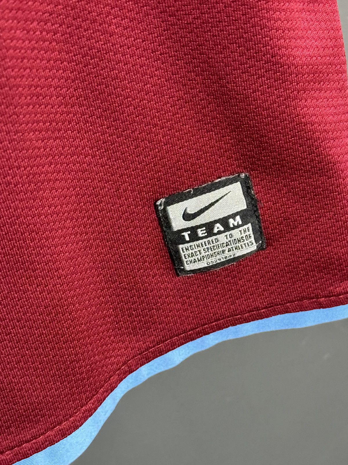 Nike Aston Villa 08/09 Home Football Jersey Size US L / EU 52-54 / 3 - 5 Thumbnail