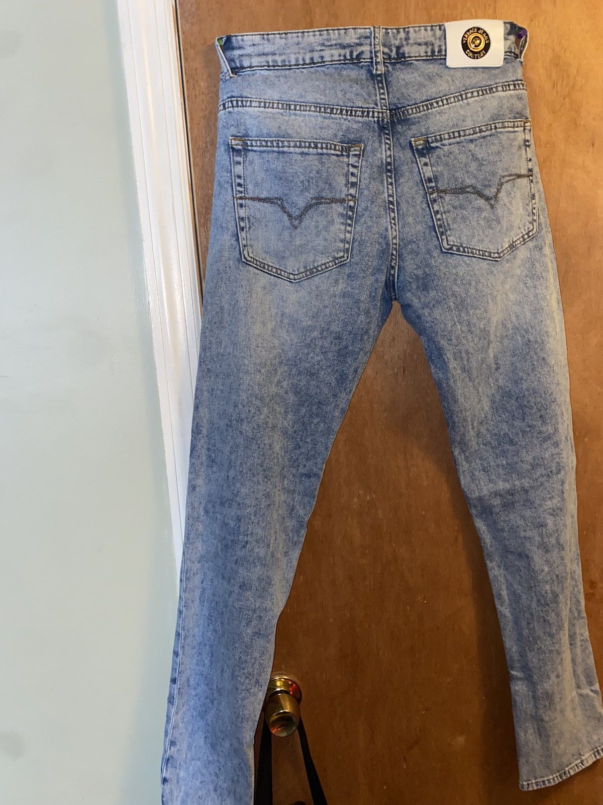 Versace Jeans Couture Versace jeans size 32 worn 2x Size US 32 / EU 48 - 9 Thumbnail