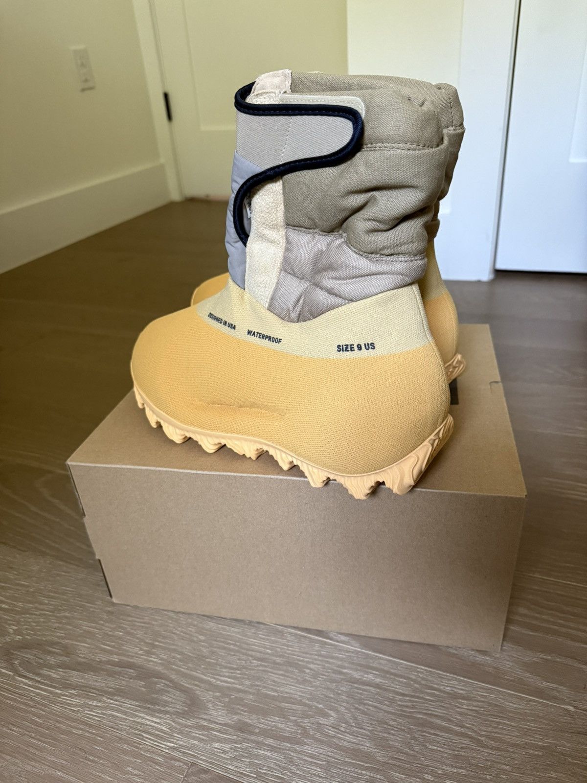 Yeezy New Adidas Yeezy Knit Runner Boot Sulfur Size 9 Size US 9 / EU 42 - 5 Thumbnail