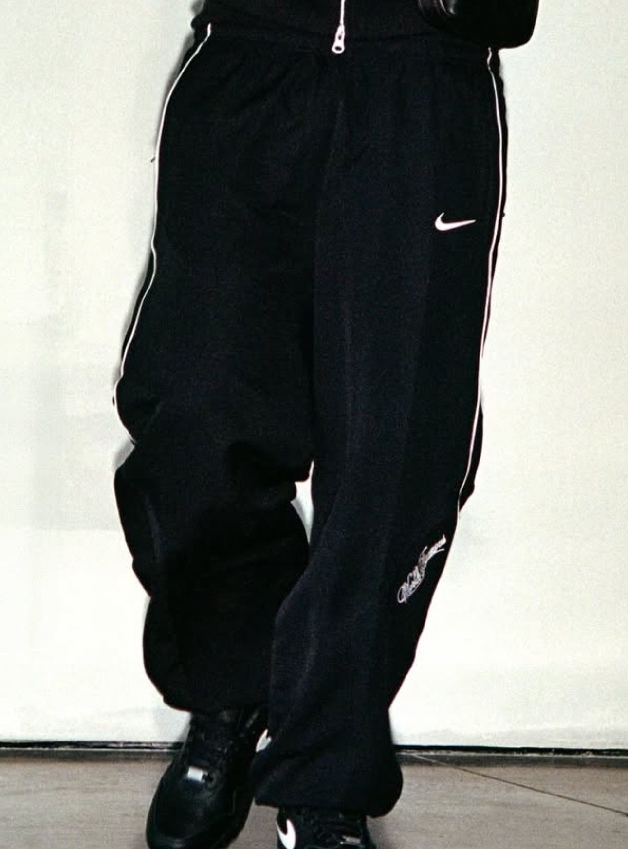 Supreme x Nike Track Pants 'Black' — Kick Game