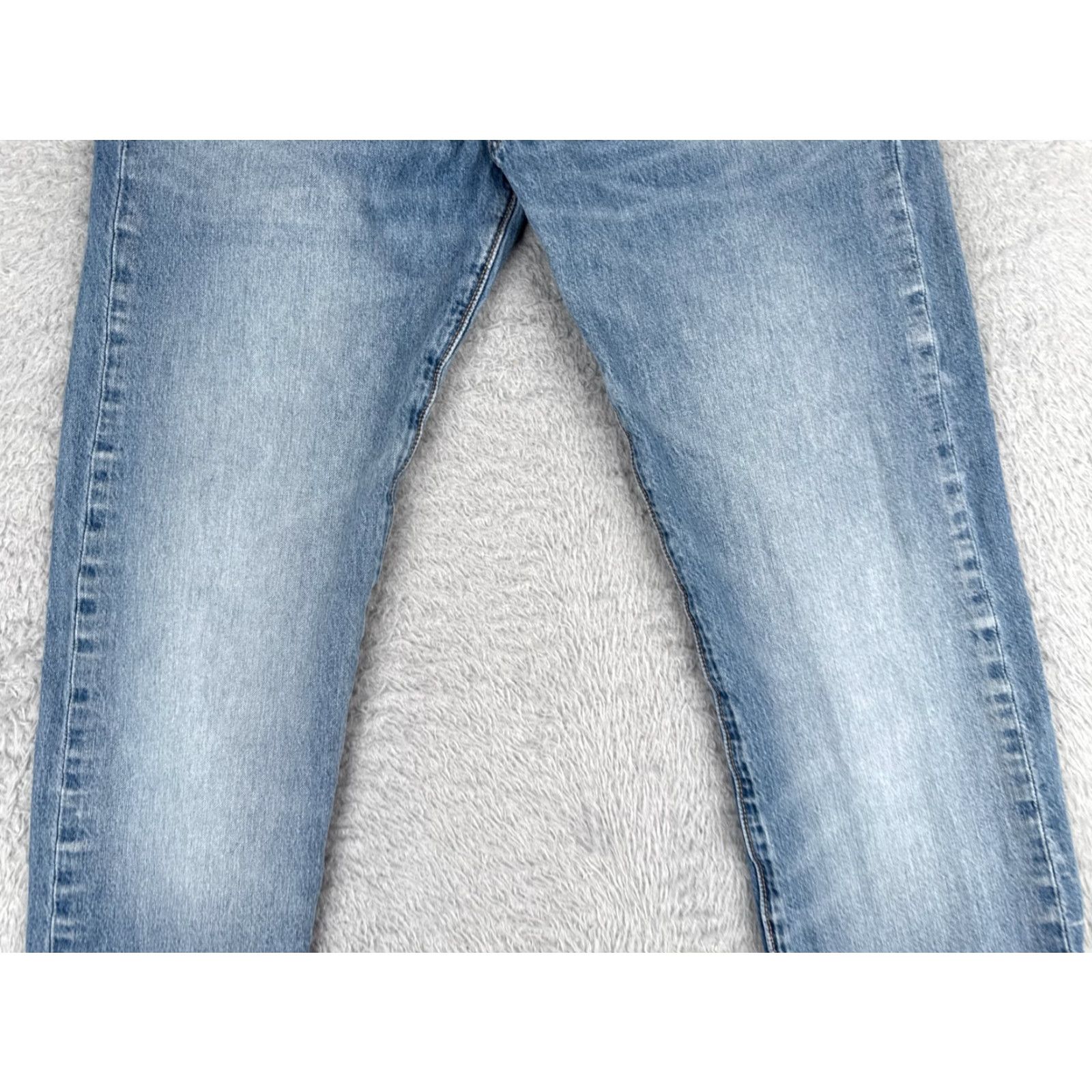 Levi's VINTAGE Levi's 501 Jeans Pants Adult 28 Blue Denim Button Fly 100% Cotton 26x27 Regular Fit Mid Rise Straight 5-Pocket Mens Jeans Size US 28 / EU 44 - 3 Thumbnail