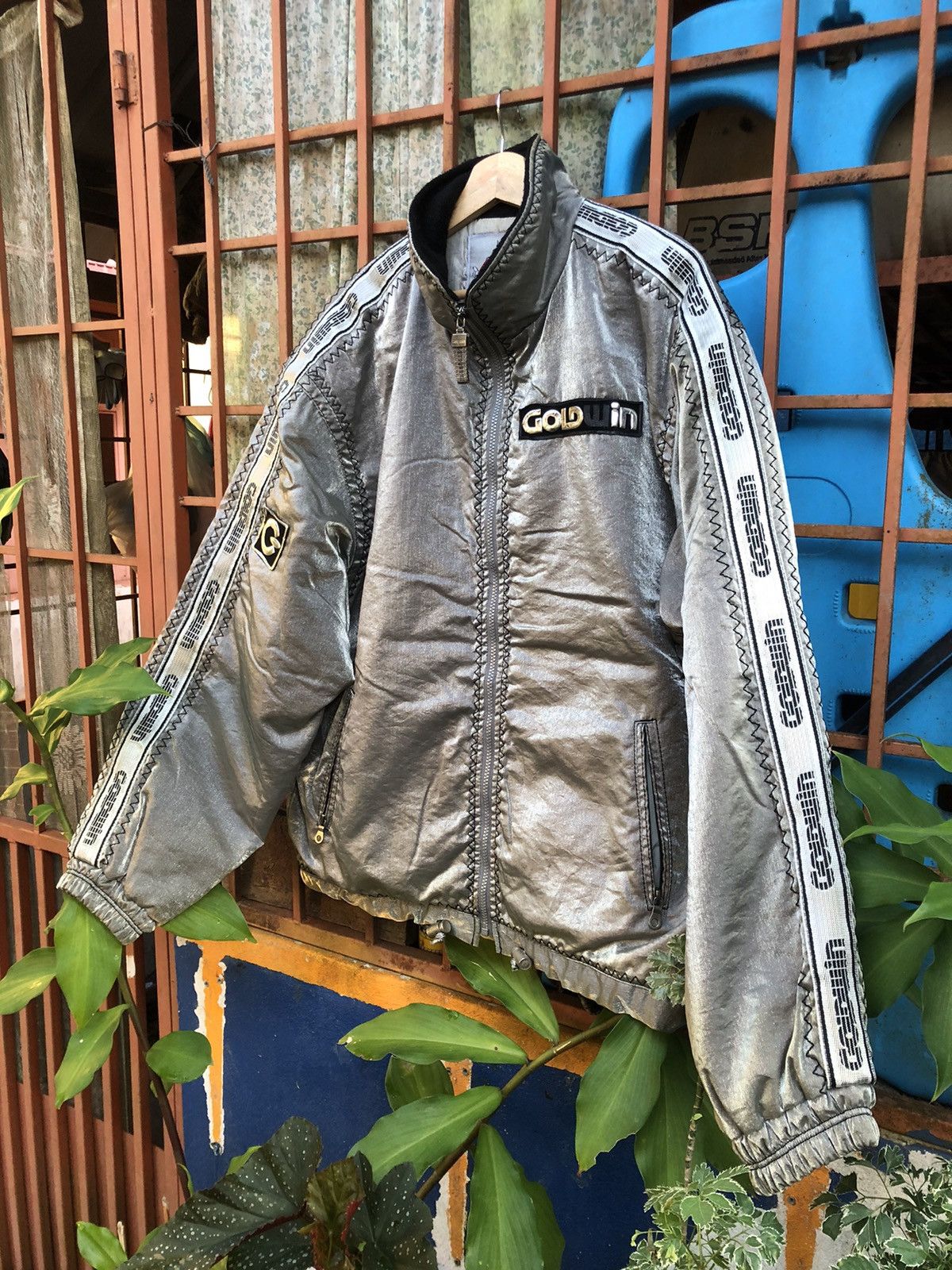 Goldwin × Vintage × Warner Bros Vintage Goldwin Looney Tunes Bomber Jacket Size US XL / EU 56 / 4 - 2 Thumbnail