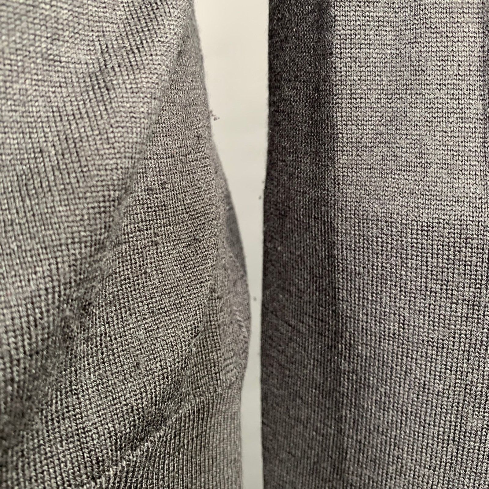 Viktor & Rolf VIKTOR & ROLF Size M Grey Knit V-Neck Pullover Size US M / EU 48-50 / 2 - 5 Thumbnail