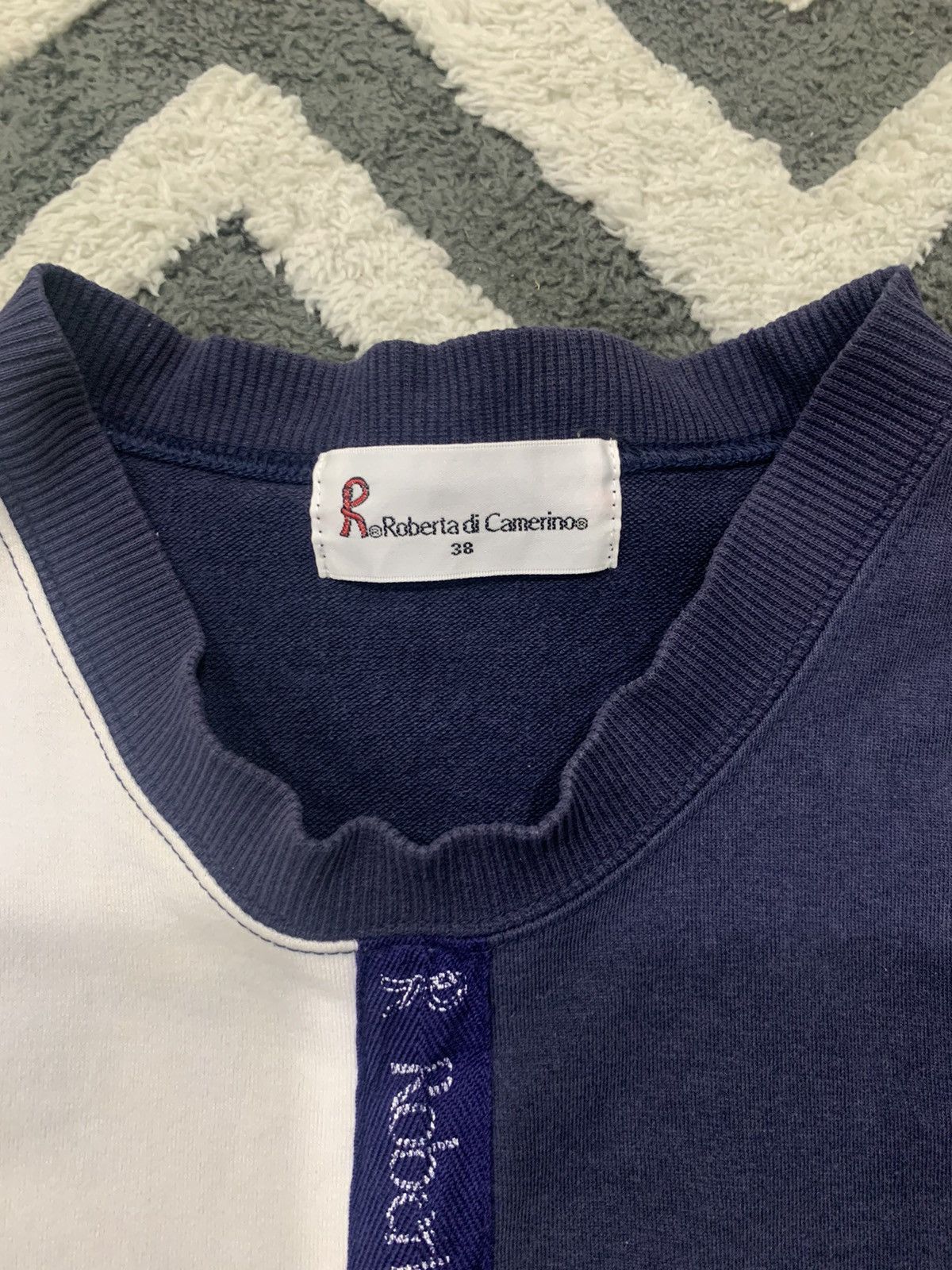Roberta di Camerino VINTAGE ROBERTA DI CAMERINO LONG SLEEVE Size US L / EU 52-54 / 3 - 2 Thumbnail