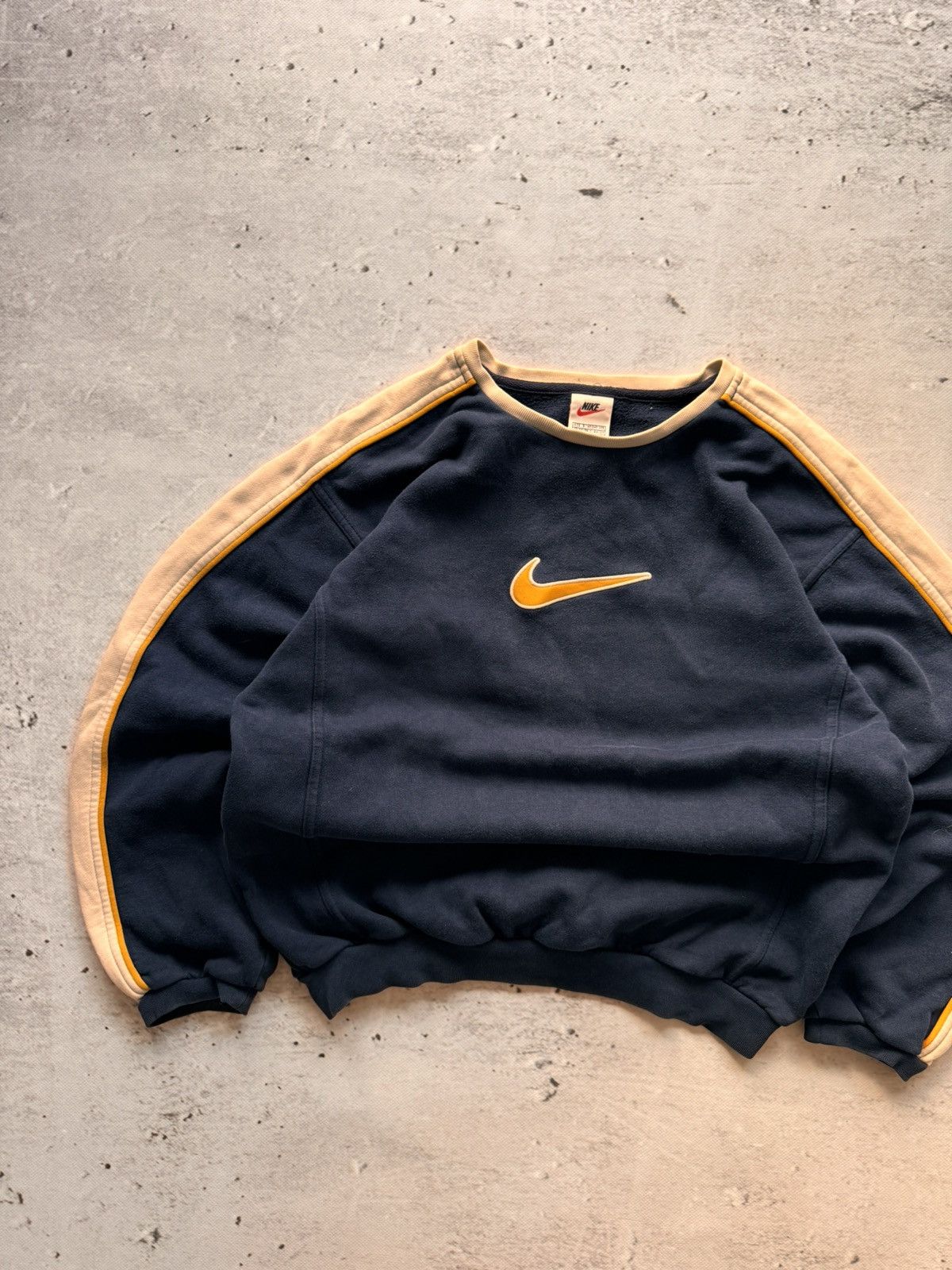 Nike × Vintage NIKE VINTAGE CENTER LOGO OVERSIZE BOXY SWEATSHIRT Size US S / EU 44-46 / 1 - 2 Thumbnail