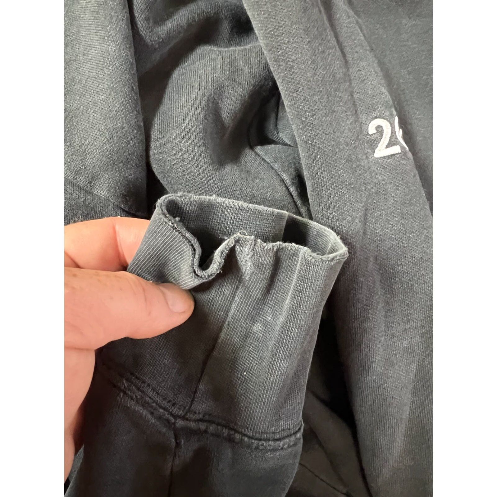 Nike VINTAGE Nike Colby Sawyer Soccer Black Distressed Hoodie Sweatshirt Center S Hoodie Mens S Black Logo Embroidered Nike Size US S / EU 44-46 / 1 - 4 Thumbnail