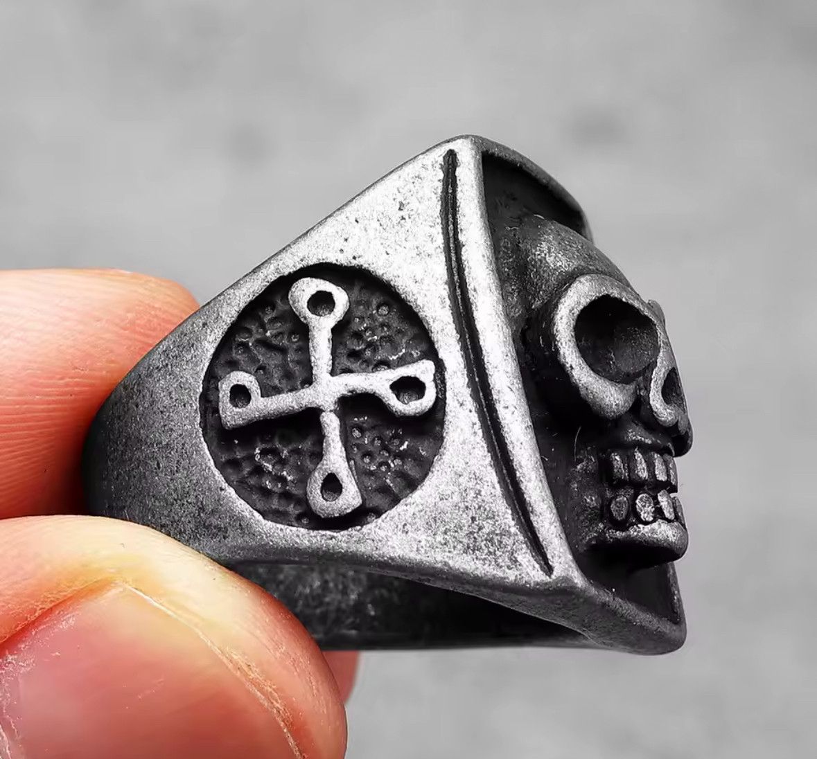 Japanese Brand Rare Retro Vintage Gothic Phantom Skull Ring Size 9 Size ONE SIZE - 4 Thumbnail