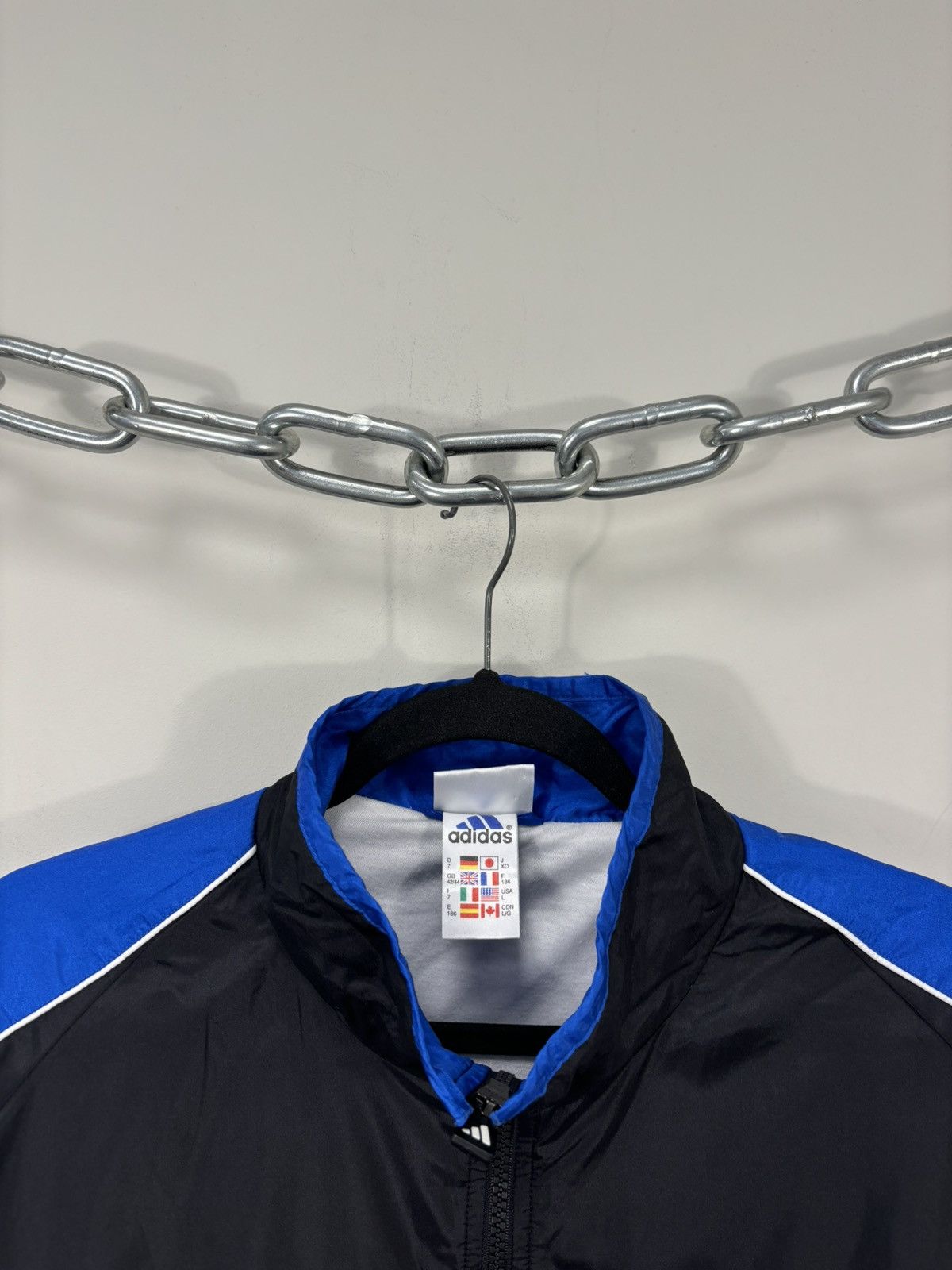 Adidas Vintage Adidas Y2K Retro Hype Full Zip Nylon Track Jacket Size US L / EU 52-54 / 3 - 9 Thumbnail