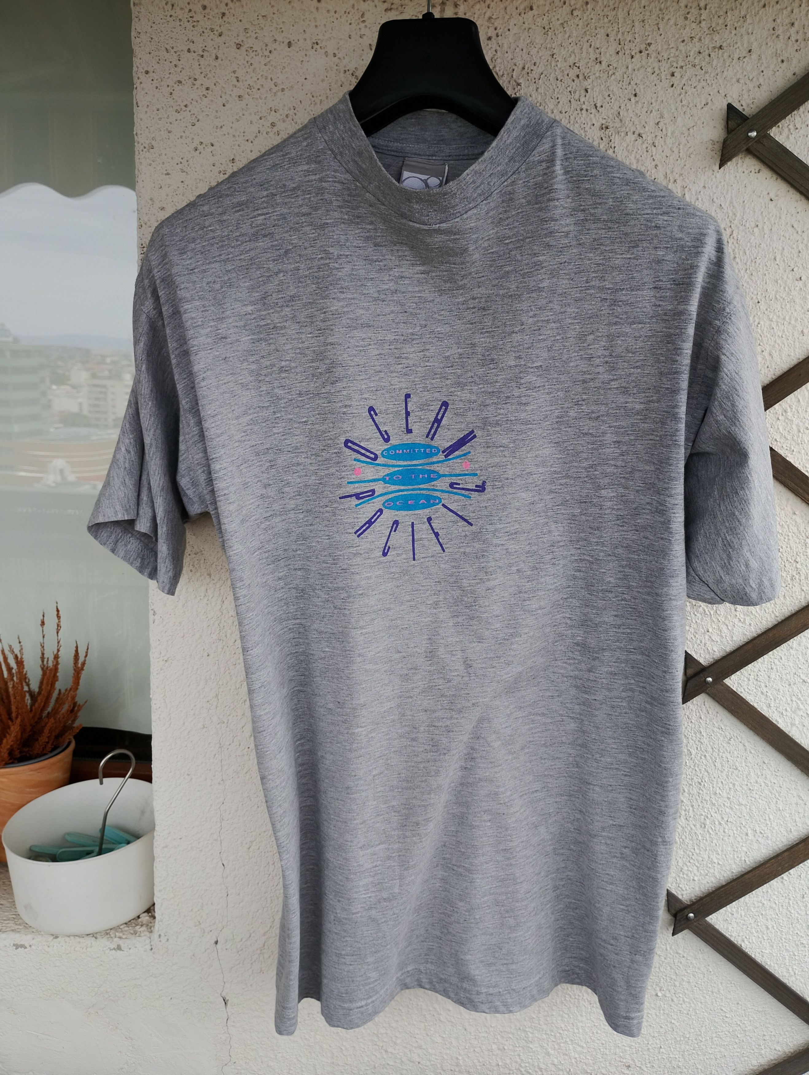 Ocean Pacific Ocean Pacific Vintage 1990 Wave After Wave t-shirt L Size US L / EU 52-54 / 3 - 6 Thumbnail