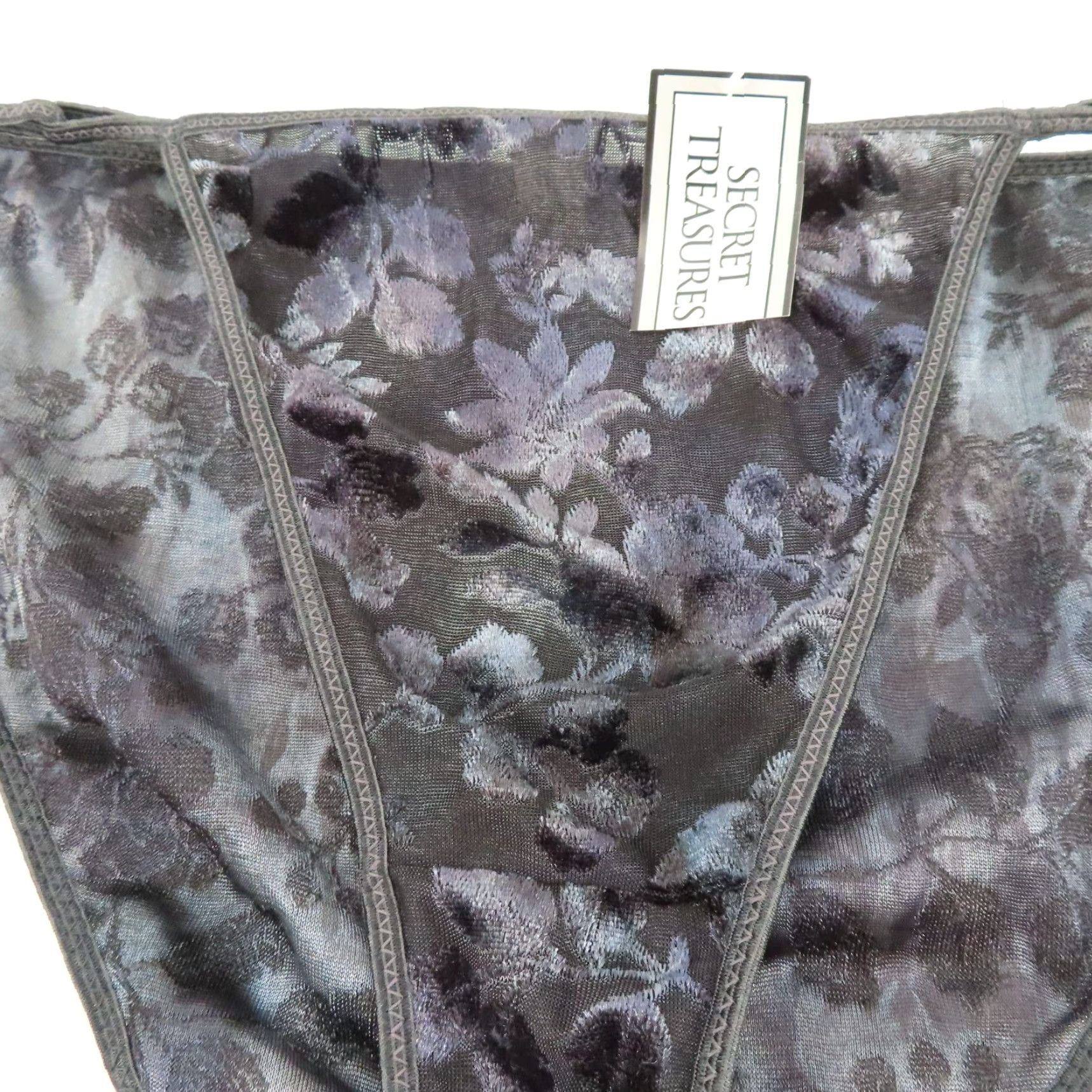 Vintage VINTAGE Secret Treasures Women Bikini Panty Floral Velvet Black Gray 7 M XS? (Note: cannot determine XS) Size 32" / US 10 / IT 46 - 3 Thumbnail
