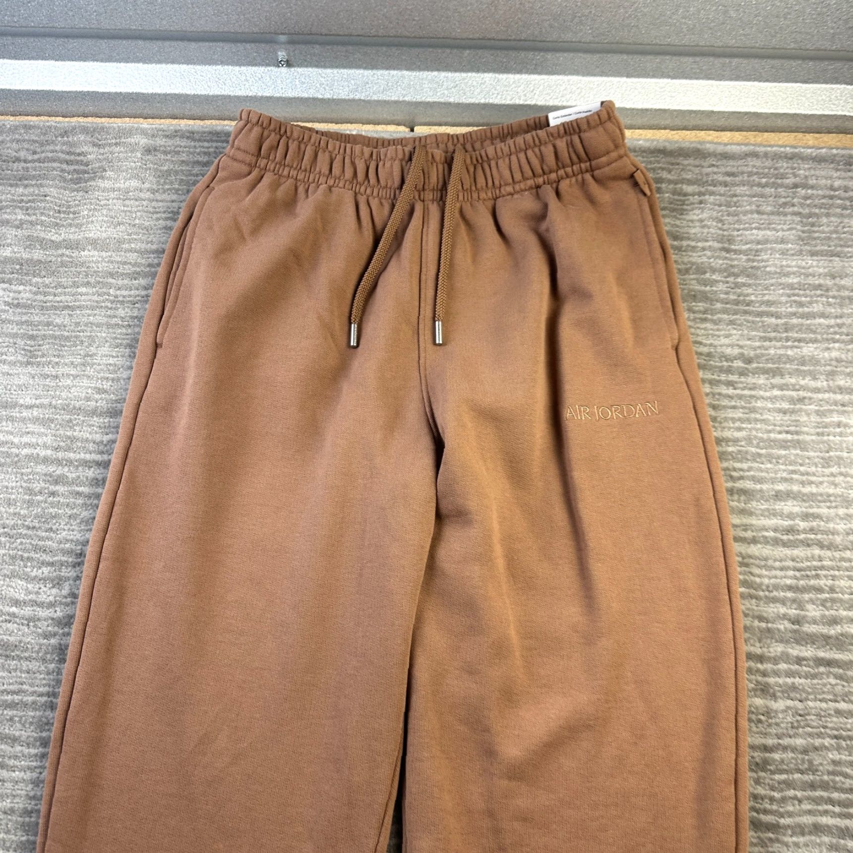 Jordan Brand Jordan Pants Mens Medium Brown Fleece Heavyweight Wordmark Archaeo Size US 31 - 3 Thumbnail