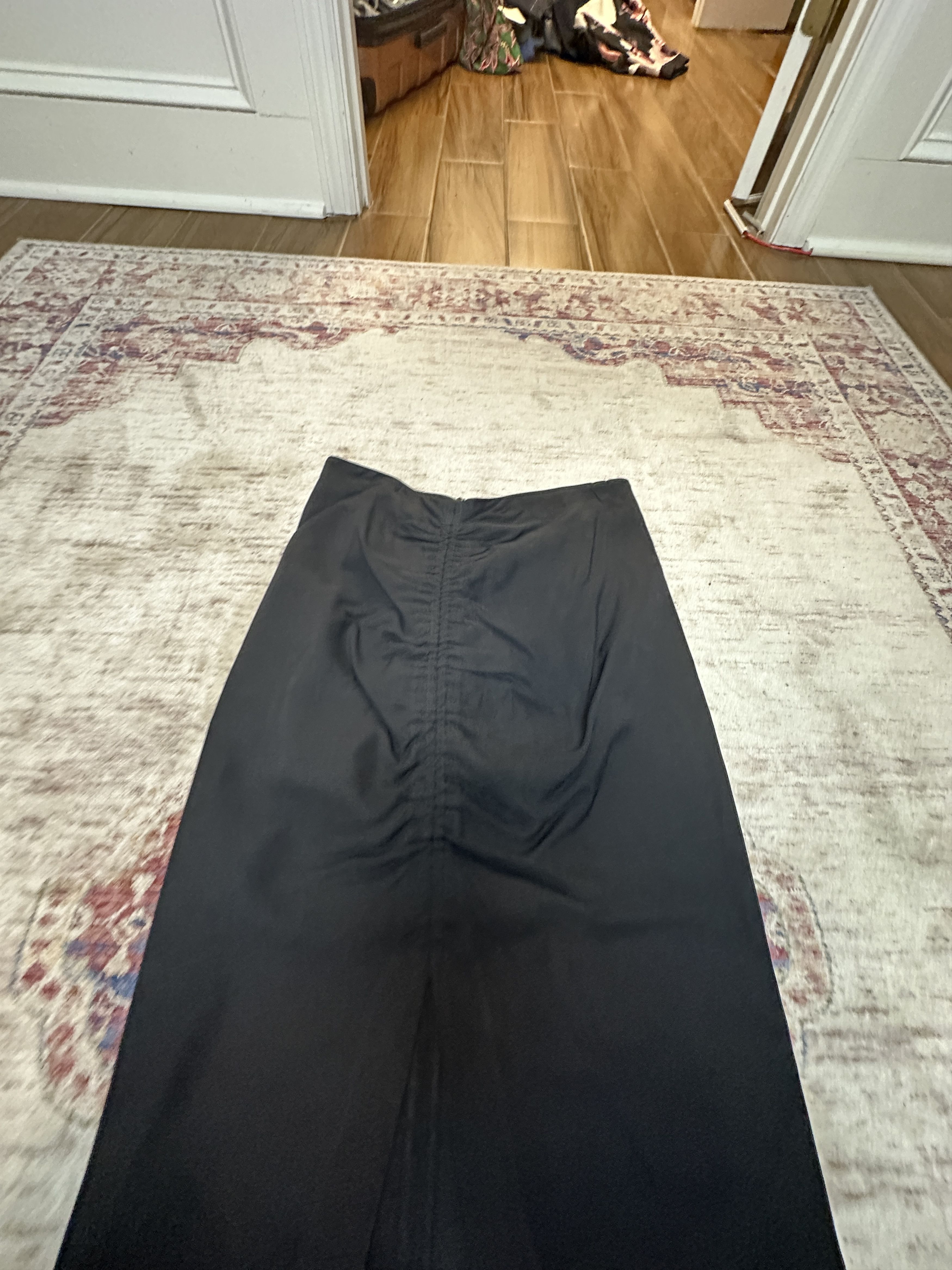 Massimo Dutti Massimo Dutti Women's Long Black Skirt Size Small Size 27" / US 4 / IT 40 - 2 Thumbnail
