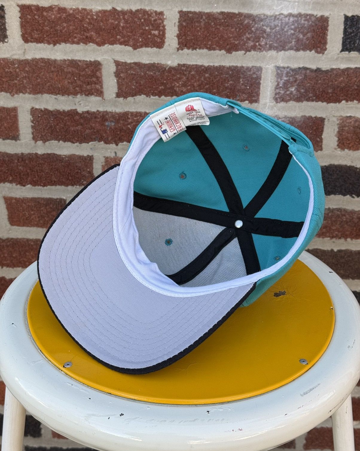 MLB Vintage 90’s New Era MLB Florida Marlins Plain Logo Cap Size ONE SIZE - 8 Thumbnail