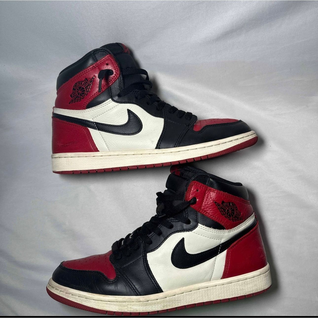 Jordan Brand × Nike Size 11 Nike Air Jordan 1 Retro High OG Bred Toe Men's Shoes Size US 11 / EU 44 - 2 Thumbnail