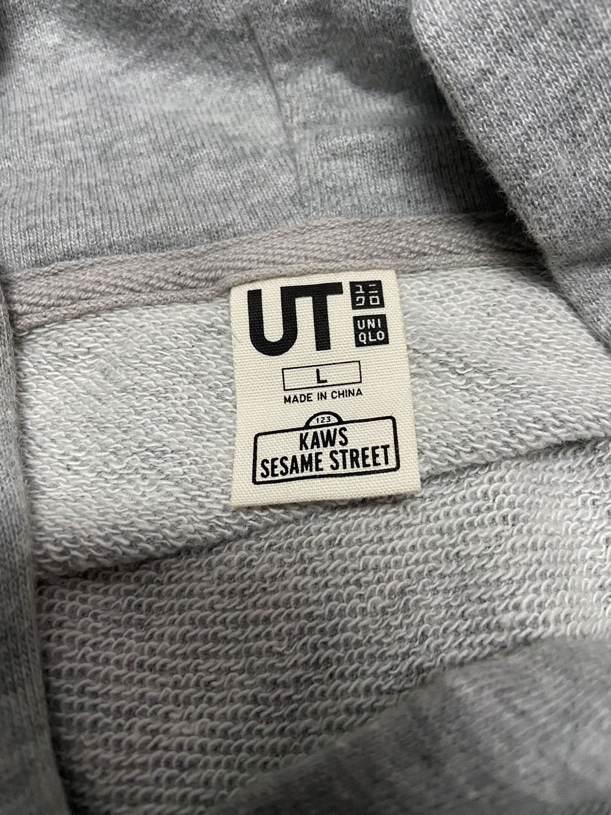 Kaws × Uniqlo KAWS X UNIQLO SESAME STREET HOODIE Size US M / EU 48-50 / 2 - 7 Thumbnail
