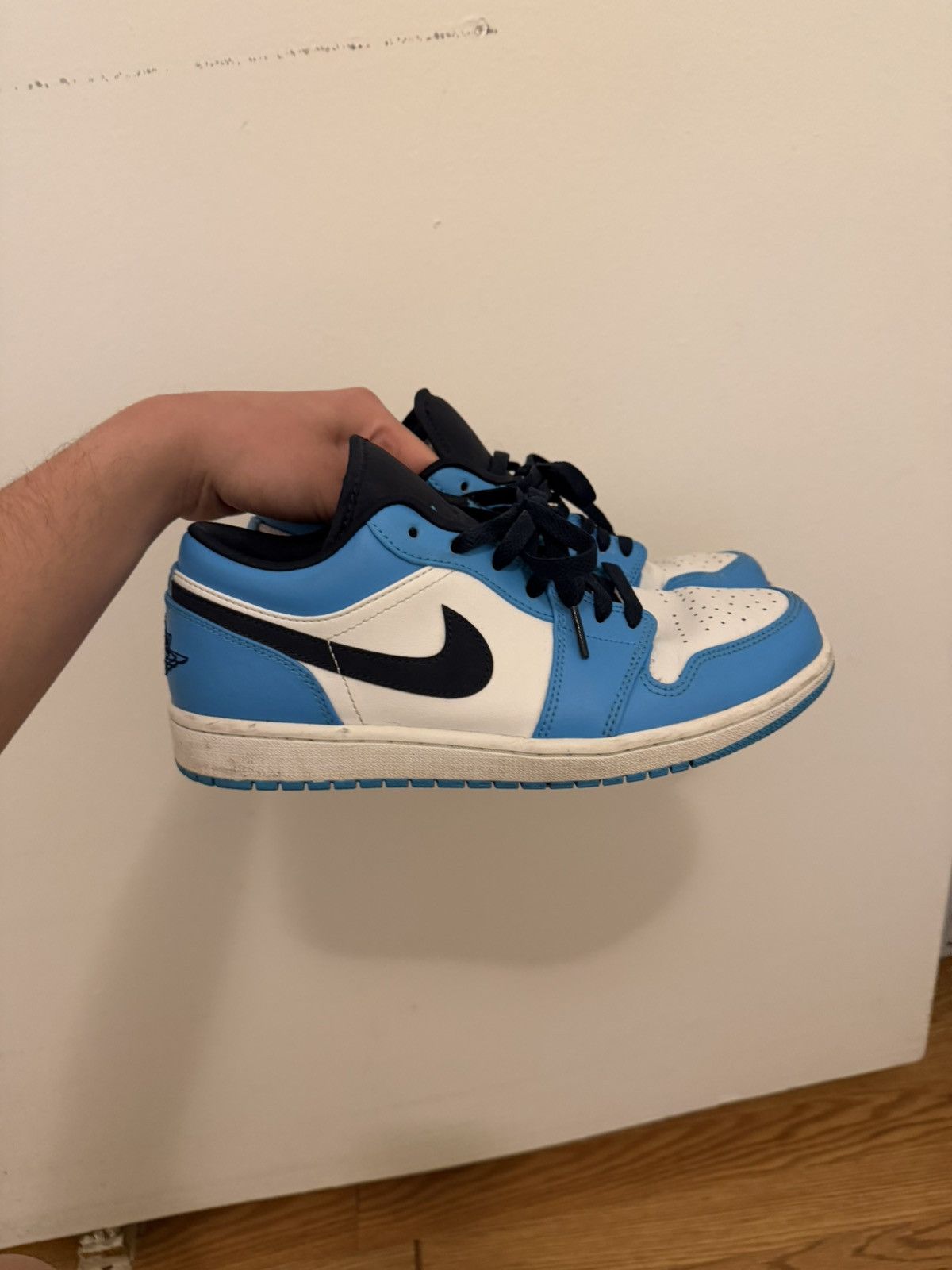 Jordan Brand Jordan 1 low unc Size US 8 / EU 41 - 1 Thumbnail