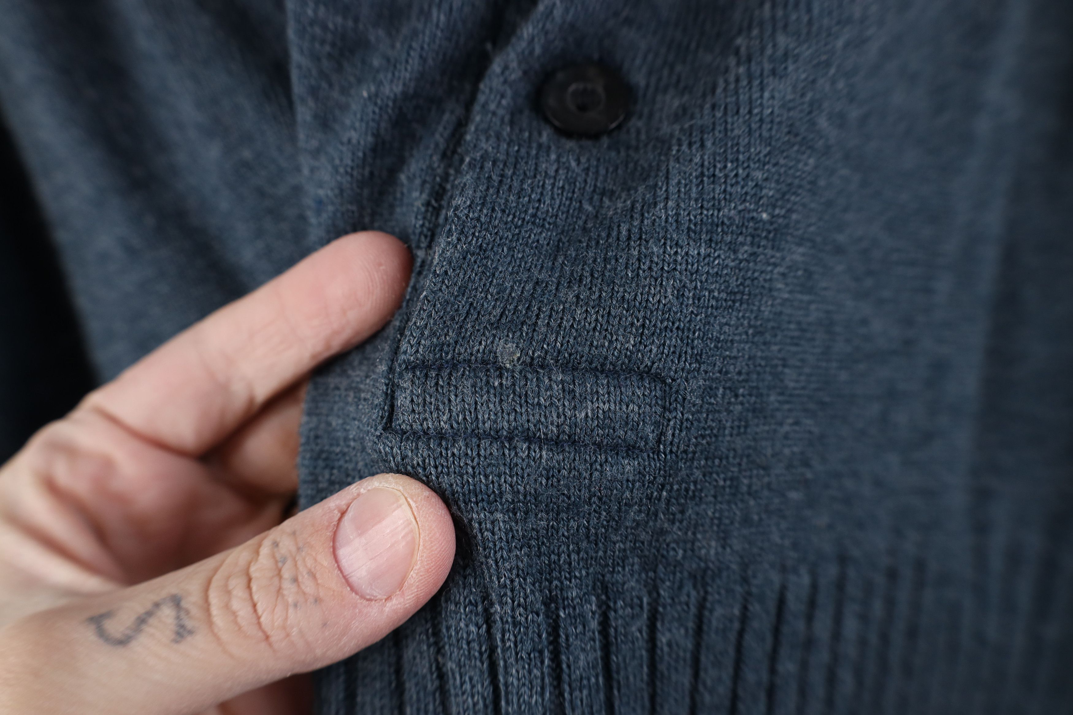 Vintage Vintage 90s Streetwear Trim Knit Collared Polo Sweater Blue Size US L / EU 52-54 / 3 - 4 Thumbnail