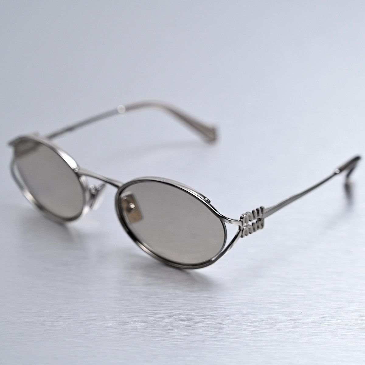 Miu Miu MIU MIU 0MU 52YS SUNGLASSES Size ONE SIZE - 2 Thumbnail