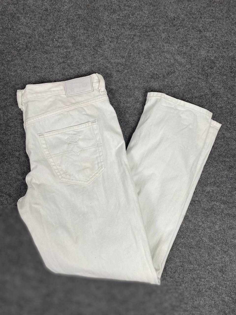 Diesel diesel regular slim straight distressed denim Size US 34 / EU 50 - 2 Thumbnail