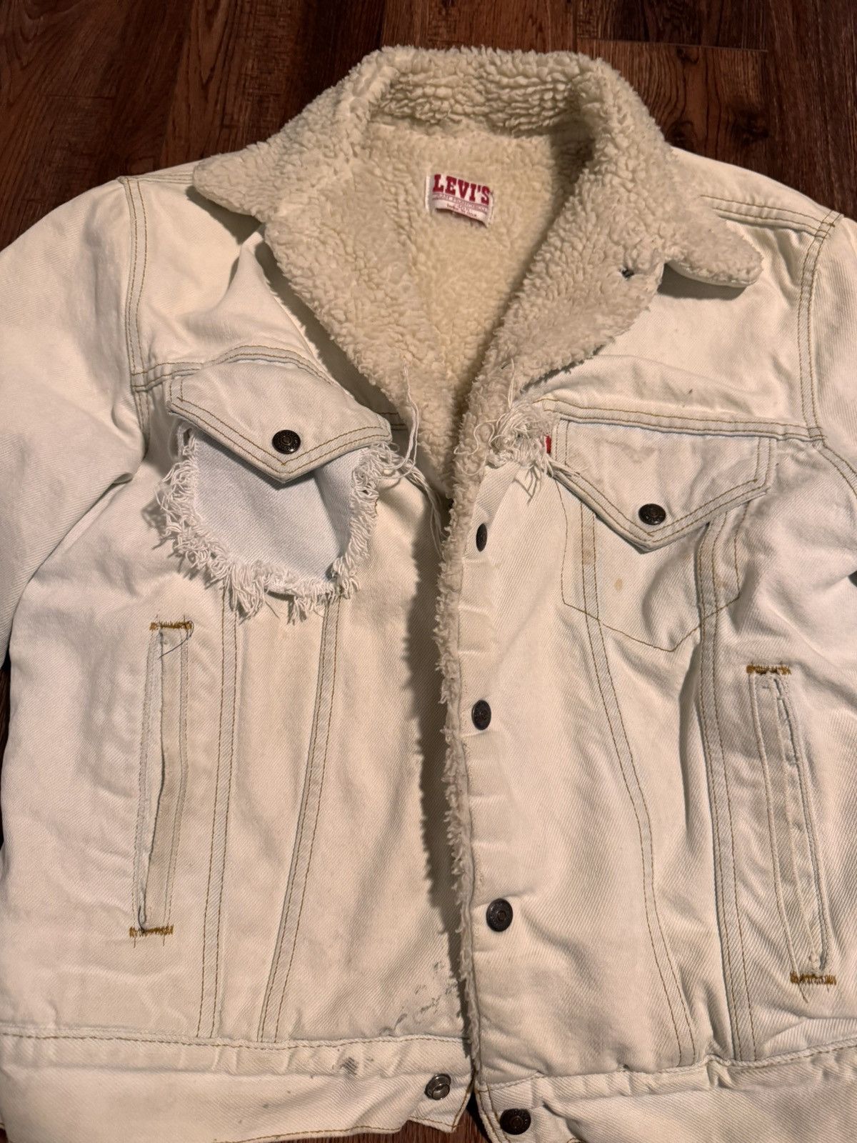 Levi's Vintage Clothing Vintage Levis Lightwash Trucker Jacket Size US M / EU 48-50 / 2 - 2 Thumbnail