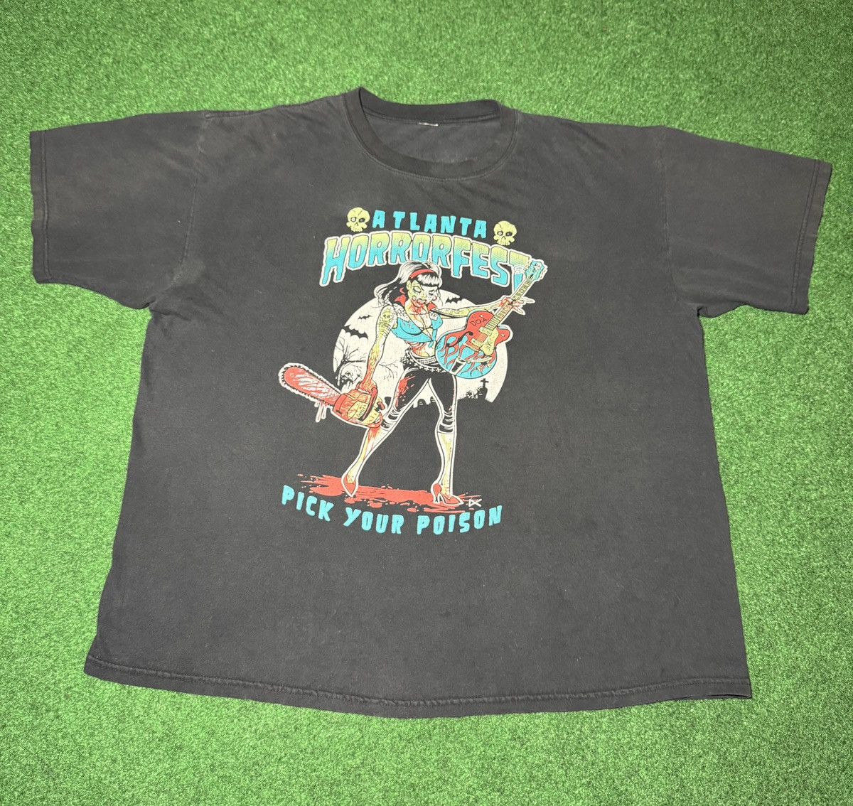 Vintage Y2K Atlanta Horror Fest Zombie Living Dead Girl T Shirt Size US XL / EU 56 / 4 - 1 Thumbnail