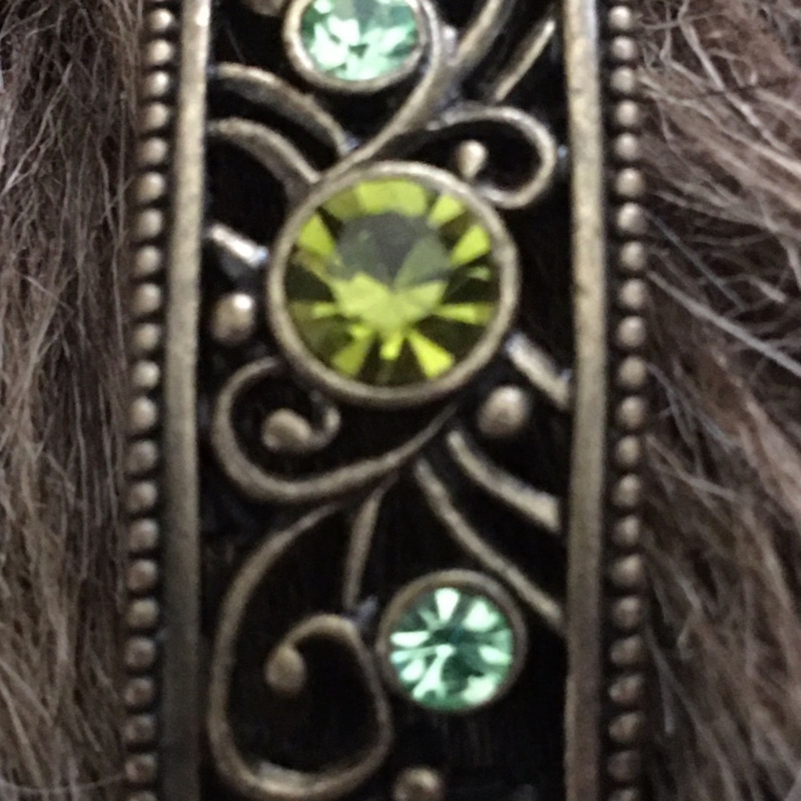 Vintage Vintage estate green glass stone pierced earrings Size ONE SIZE - 7 Thumbnail
