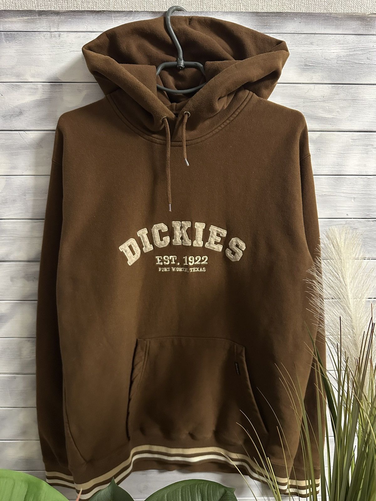 Dickies Rare Vintage Hoodie Dickies Fort Worth, Texas Brown Size XL Size US XL / EU 56 / 4 - 1 Thumbnail