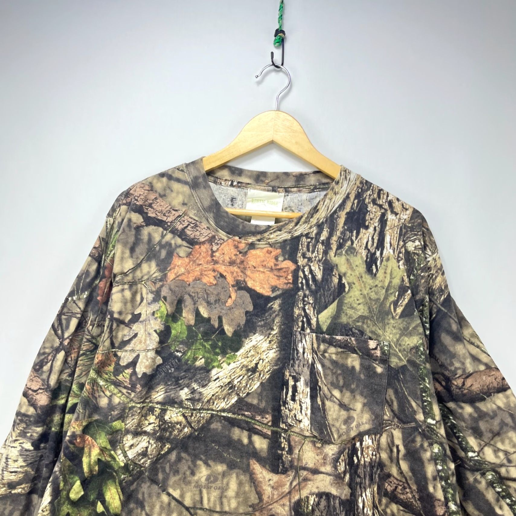 Realtree VINTAGE Realtree Camouflage Long Sleeve Shirt 2XL Men Green T-Shirt Size US XXL / EU 58 / 5 - 2 Thumbnail