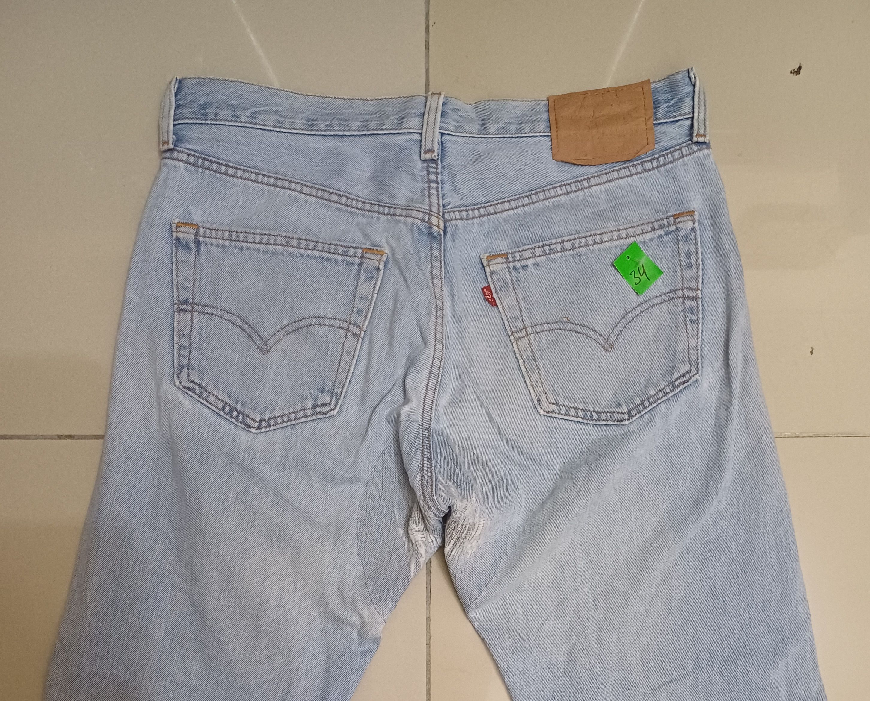 Levi's Vintage Clothing Crazy Distressed, vintage 90s Levis 501 🔥🔥🔥 Size US 32 / EU 48 - 4 Thumbnail