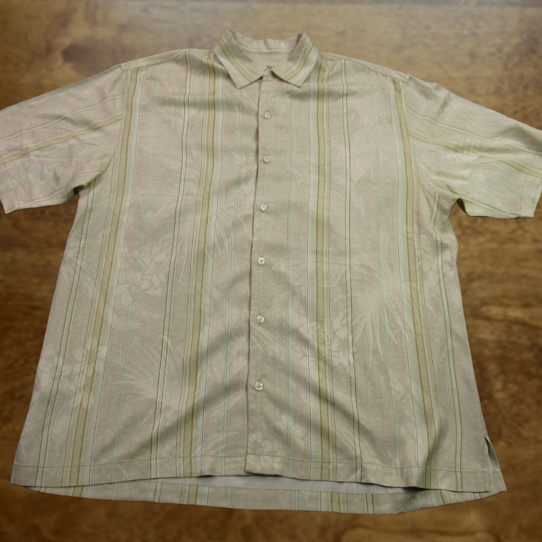 Tommy Bahama Tommy Bahama Shirt Mens XL Short Sleeve Button Front Stripes Casual Size US XL / EU 56 / 4 - 1 Thumbnail