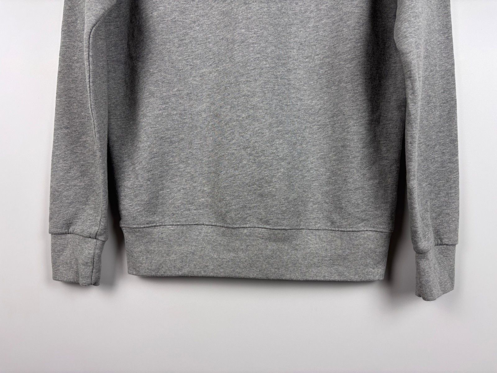Maison Kitsune Mens Maison Kitsune Grey Fox Patch Sweatshirt Gray Size S Size US S / EU 44-46 / 1 - 7 Thumbnail