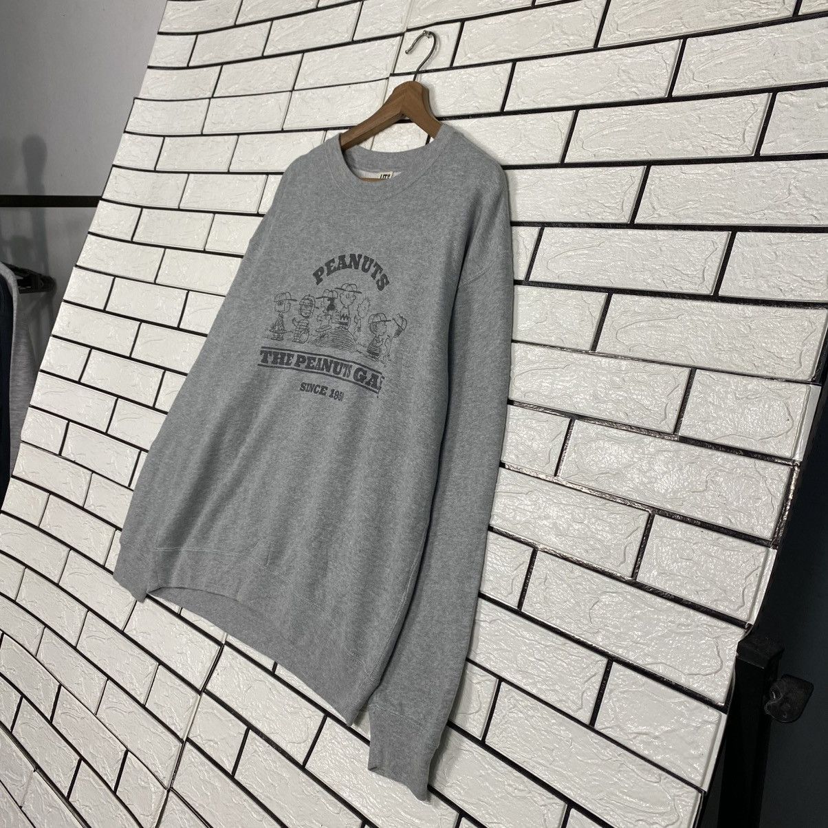 Japanese Brand Vintage Sweatshirt UT Peanuts Big Logo Size US M / EU 48-50 / 2 - 3 Thumbnail
