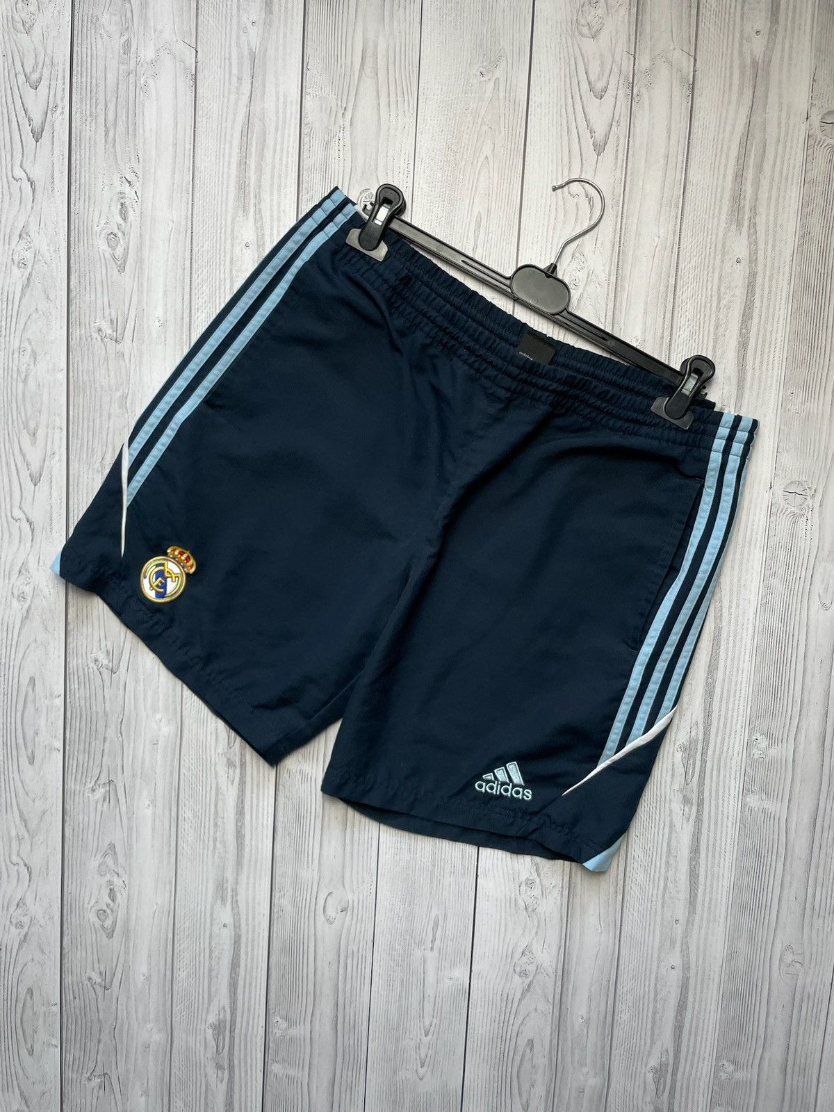 Adidas × Vintage Vintage adidas Real Madrid soccer shorts size XL logo Size US 36 / EU 52 - 1 Thumbnail