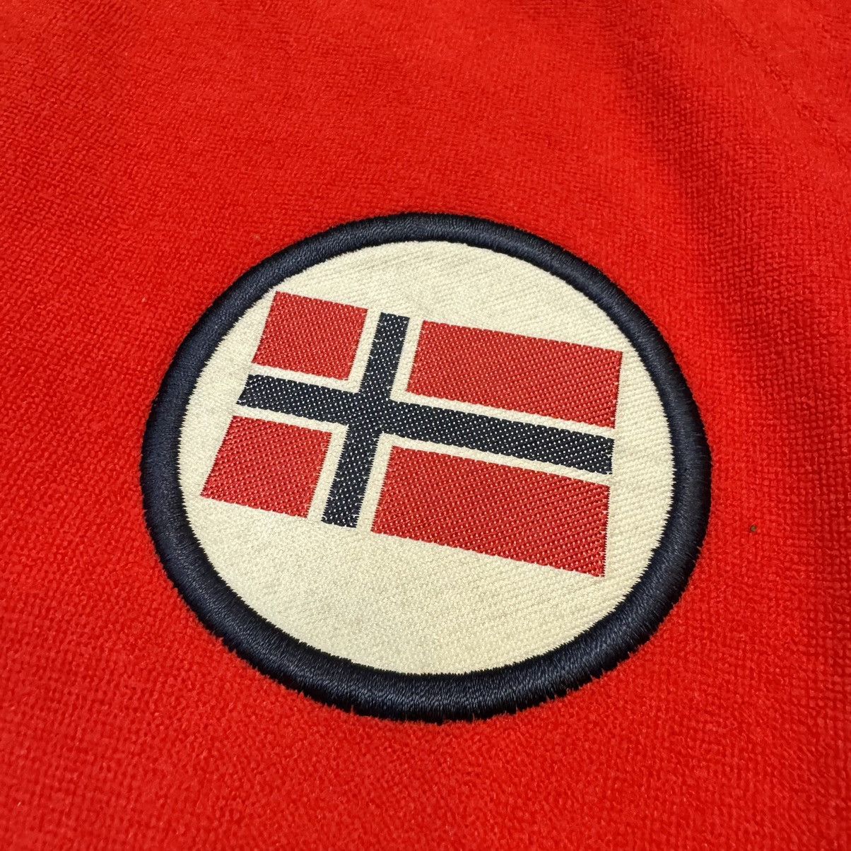 Umbro Norway Euro2000 home shirt #20 Solskjaer Size US XL / EU 56 / 4 - 5 Thumbnail