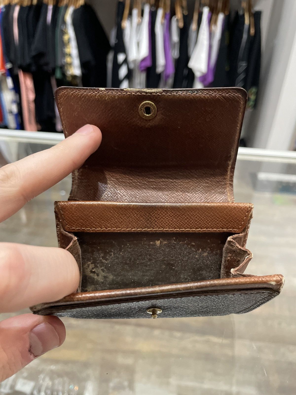 Louis Vuitton Louis Vuitton Brown Monogram Coin Pouch Size ONE SIZE - 2 Thumbnail