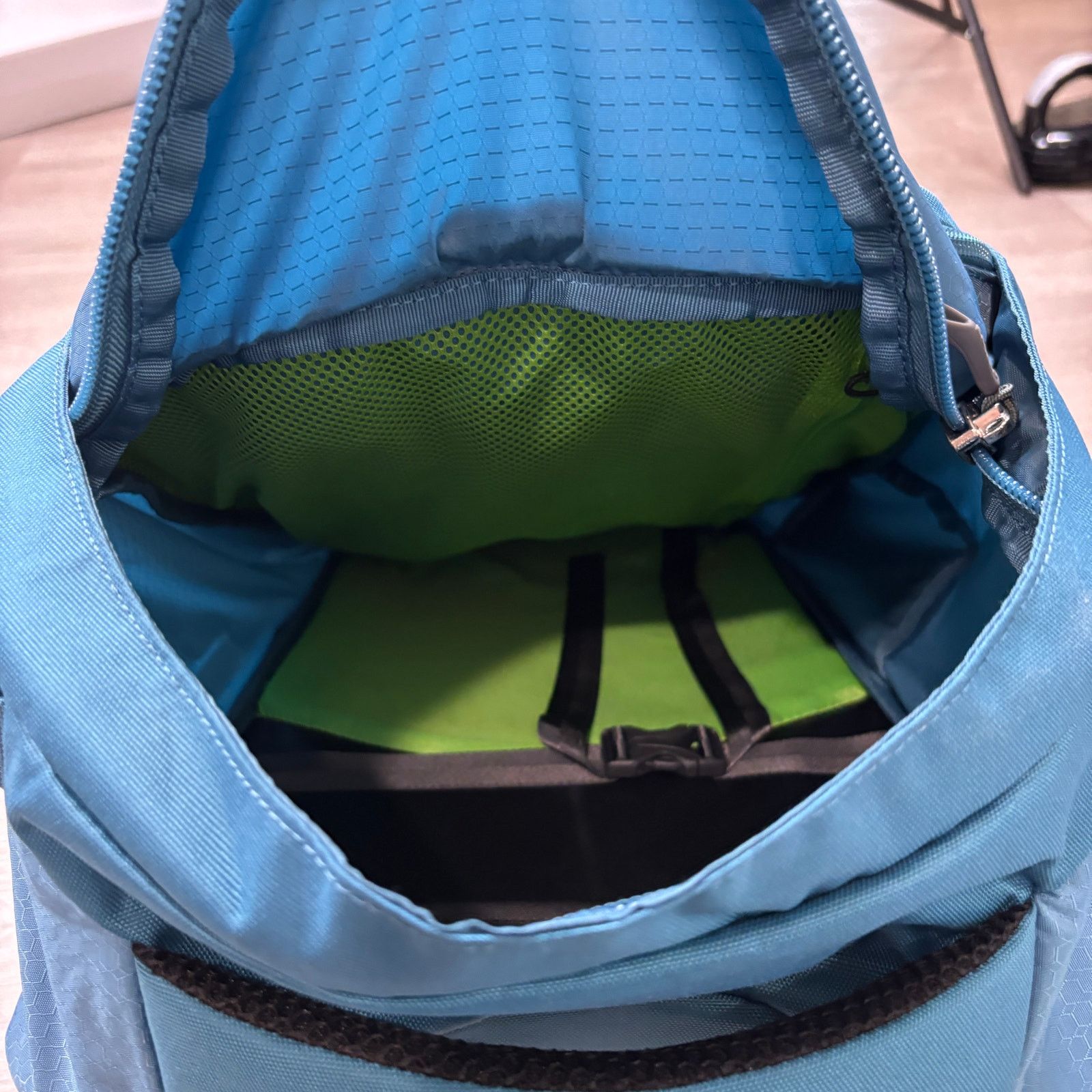 Osprey Osprey Farpoint 55L Travel Backpack with Detachable Daypack Size ONE SIZE - 6 Thumbnail