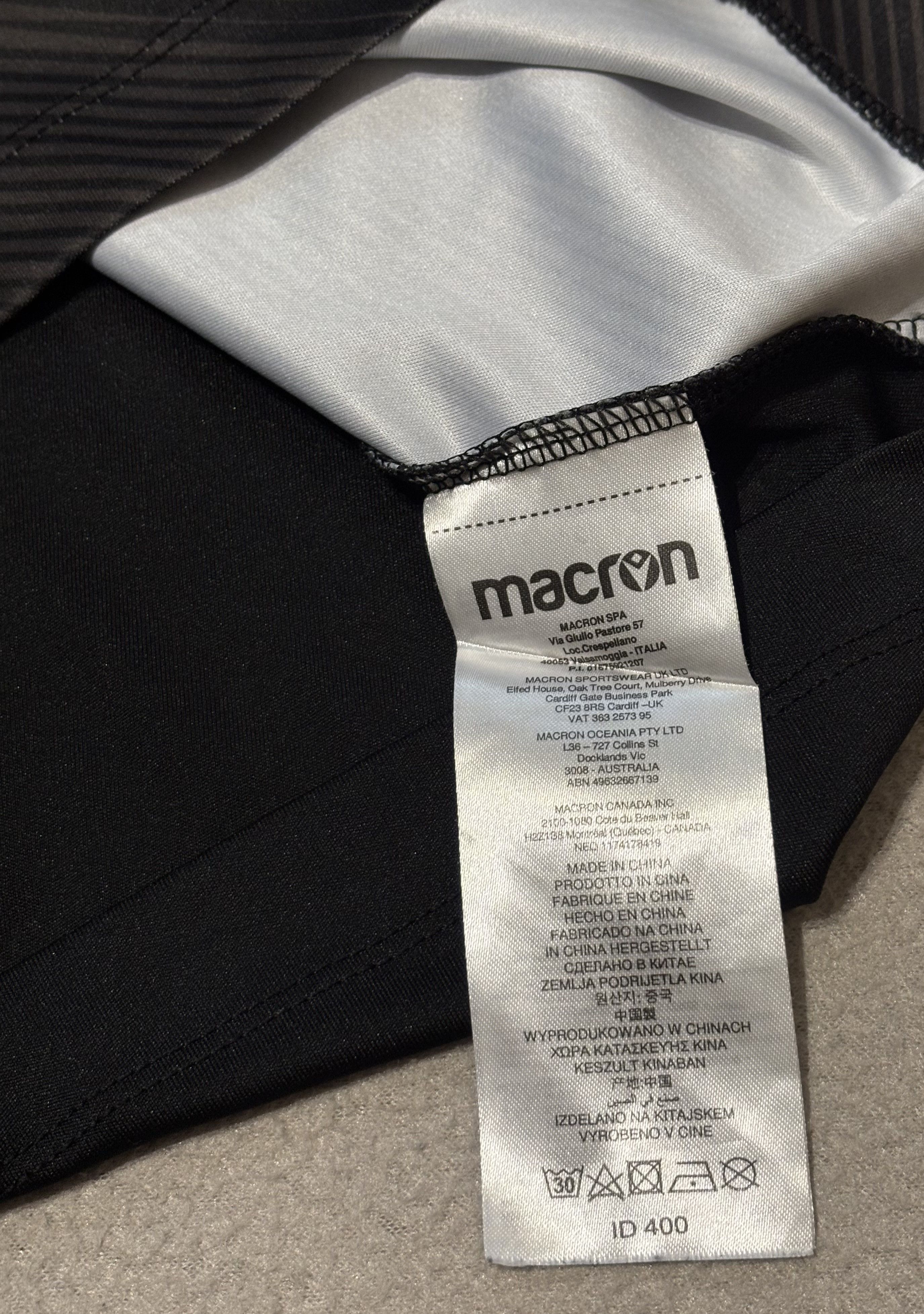 Macron VfL Eintracht Hagen 2021/2022 Toromanović #43 Macron Size US XL / EU 56 / 4 - 15 Thumbnail