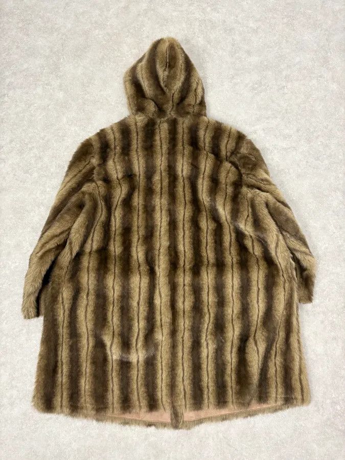 Balmain 1990s Balmain Beige Faux Fur Reversible Coat Size US M / EU 48-50 / 2 - 8 Thumbnail