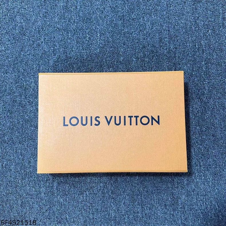 Louis Vuitton Louis Vuitton 25 new scalloped striped knitted short sleev Size XS / US 0-2 / IT 36-38 - 9 Thumbnail