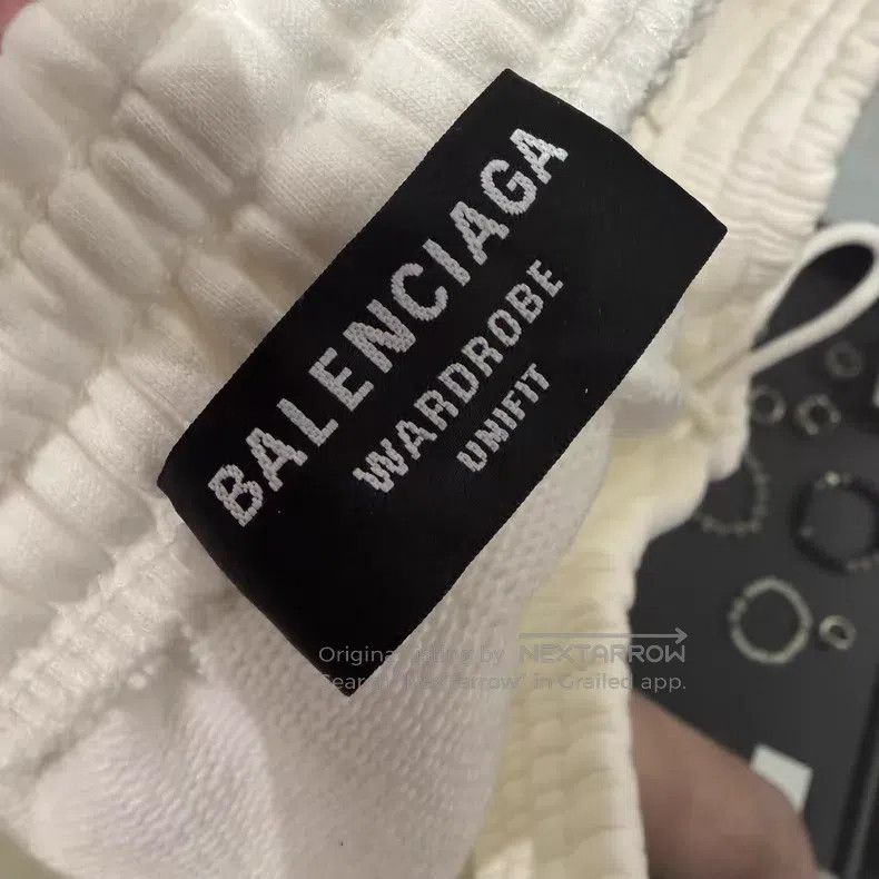 Balenciaga Balenciaga size M White Embroidered Logo Shorts Size US 27 - 3 Thumbnail
