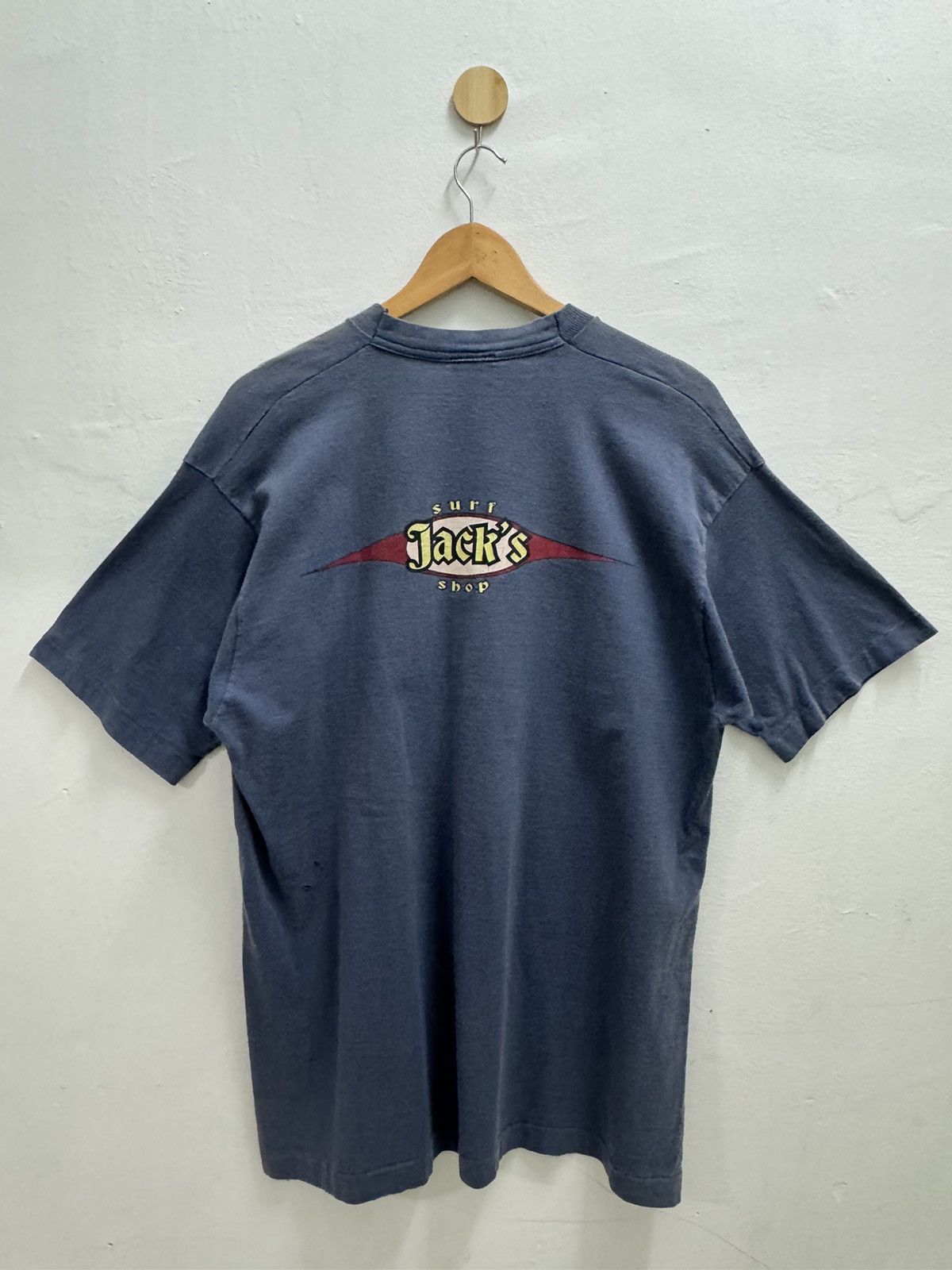 Vintage VINTAGE 90's JACK'S CENTRE LOGO SURFBOARDS SURFING TEE Size US L / EU 52-54 / 3 - 2 Thumbnail