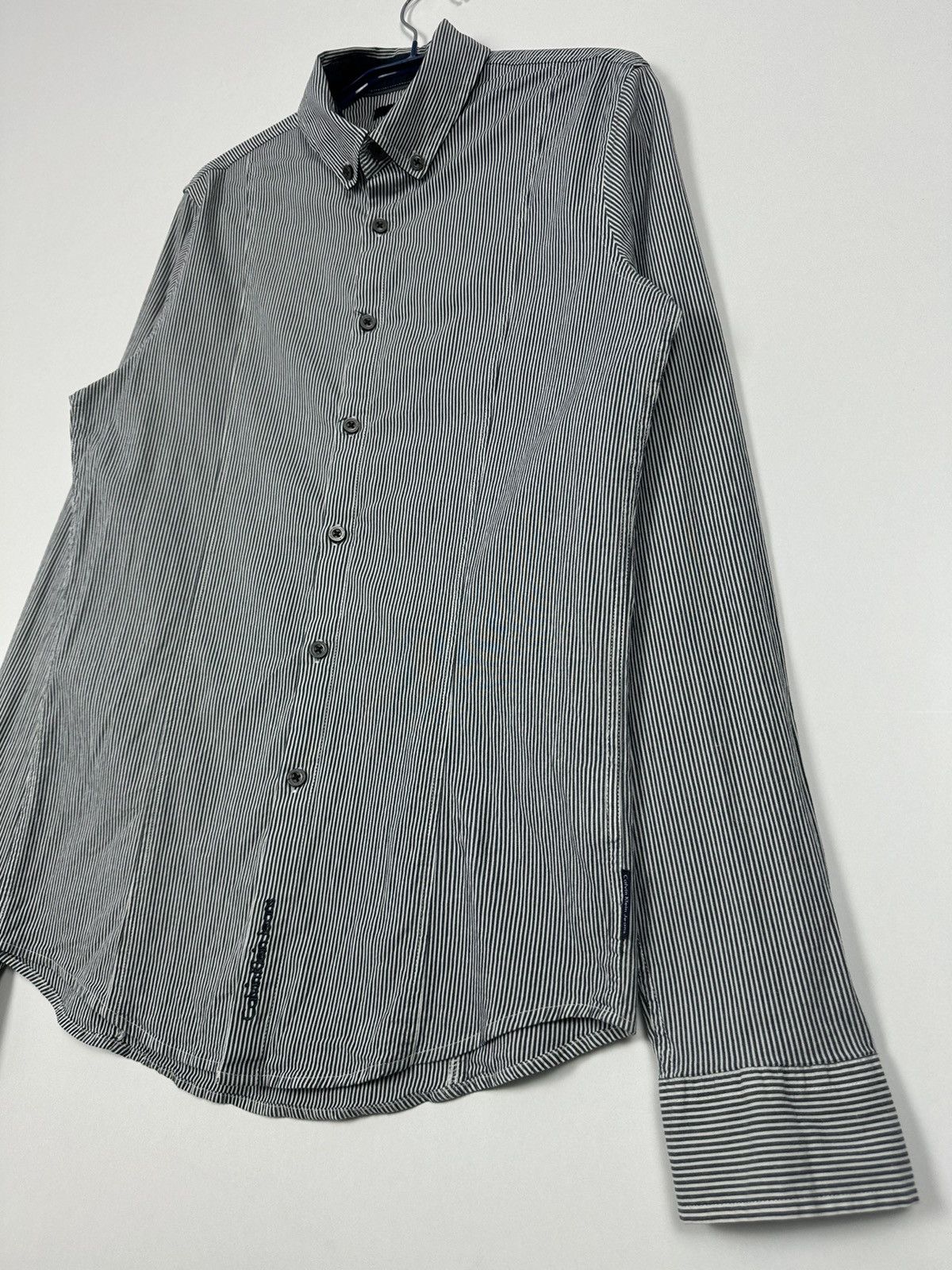 Calvin Klein Mens Calvin Klein Jeans Y2K Slim Fit Striped Button Up Shirt Size US L / EU 52-54 / 3 - 4 Thumbnail
