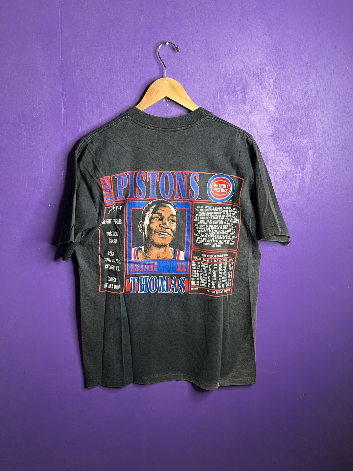 NBA Vintage 90s Nutmeg Pistons Isiah Thomas faded t-shirt Size US L / EU 52-54 / 3 - 2 Thumbnail