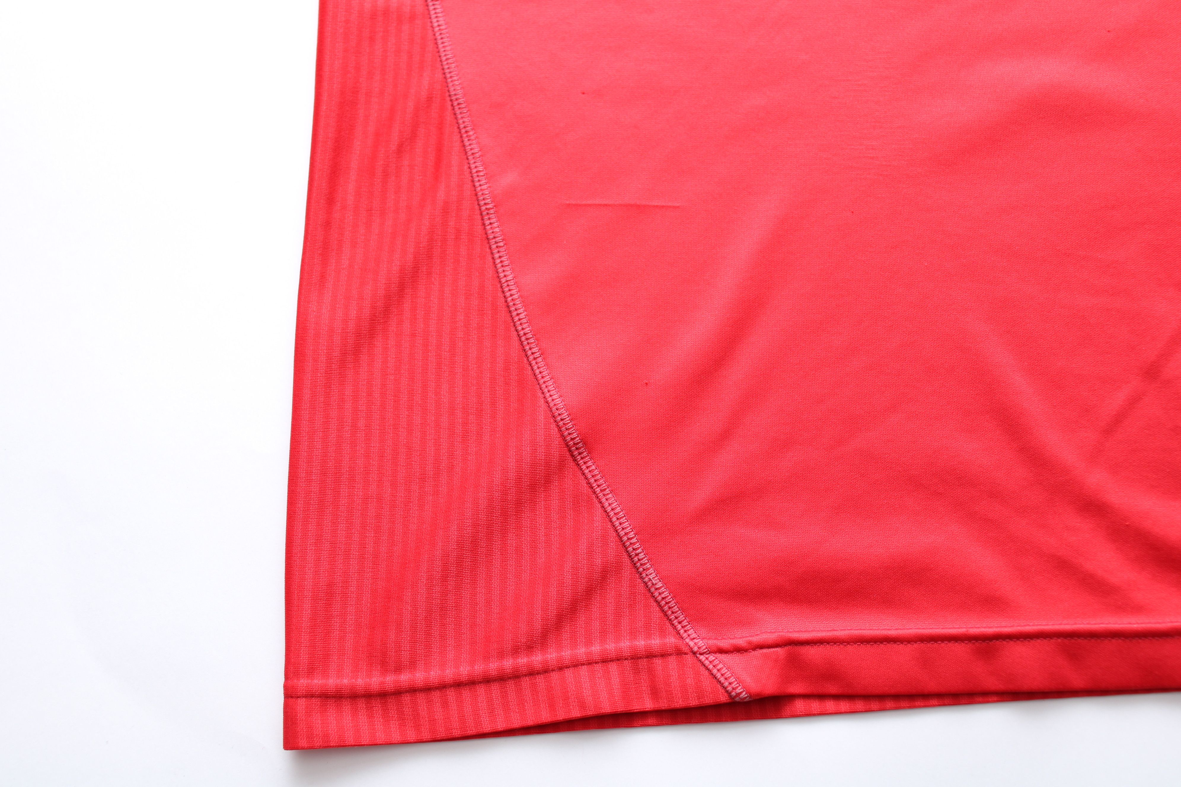 Reebok VTG Reebok Liverpool FC 2002-2004 Home Jersey Red Carlsberg Size US L / EU 52-54 / 3 - 10 Thumbnail
