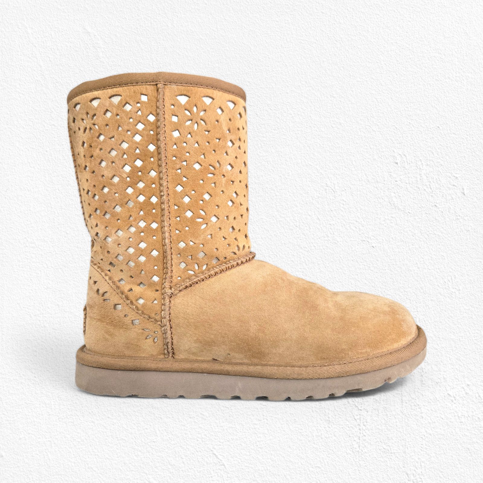 Ugg UGG Classic Short Laser Cut Chestnut Size 5 Size US 5 / IT 35 - 1 Thumbnail