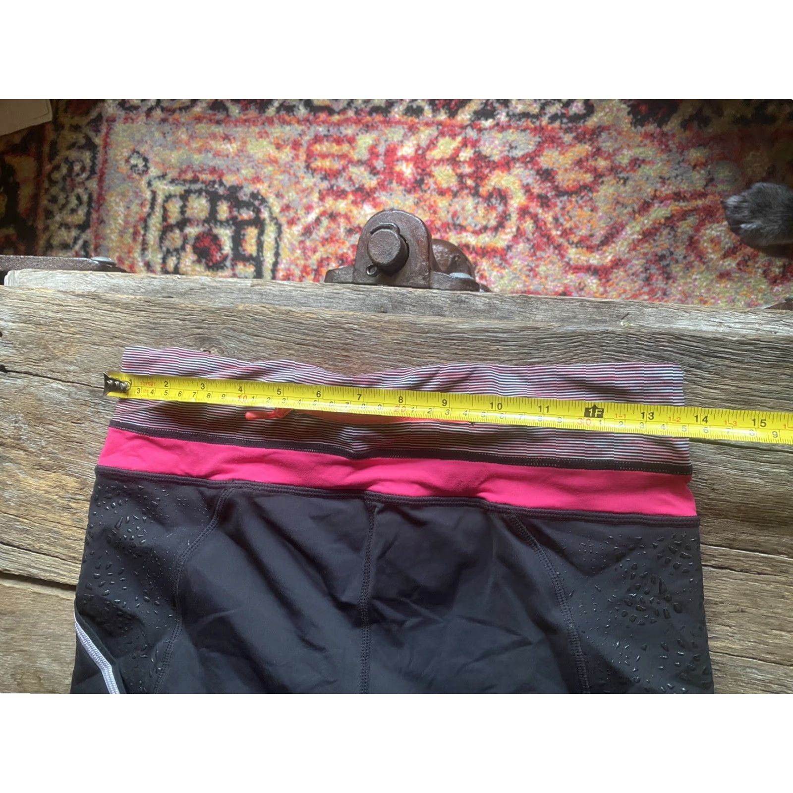 Lululemon Lululemon Yoga Pants - Size 8 - Black w. Pink Waistband - Women - Pants - Activewear - Yoga - Knee Length Size 30" / US 8 / IT 44 - 5 Thumbnail